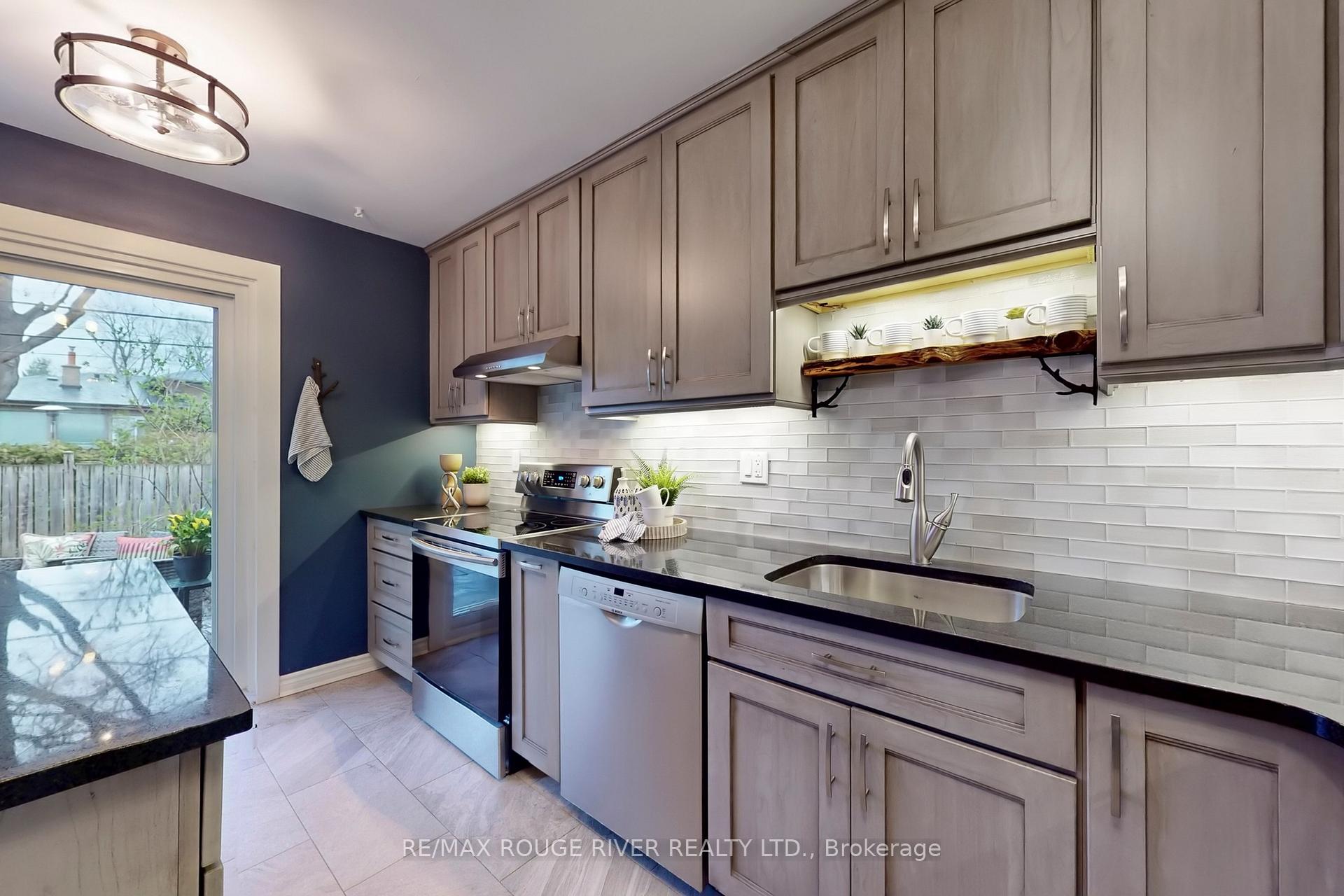 Photo 14 of 81 Rochman Boulevard, Scarborough, Woburn — HOMEH