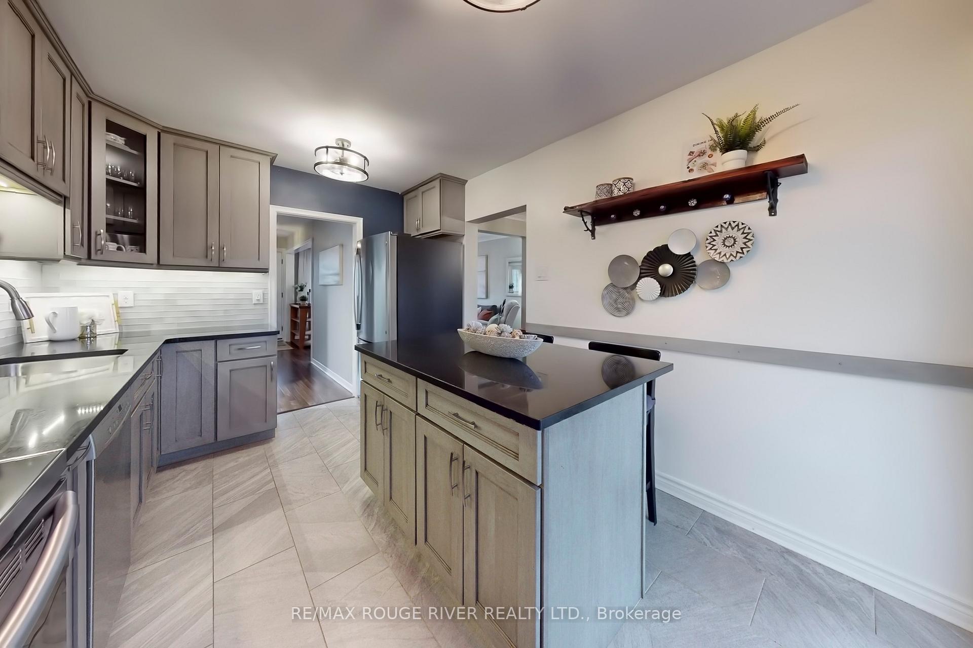 Photo 16 of 81 Rochman Boulevard, Scarborough, Woburn — HOMEH