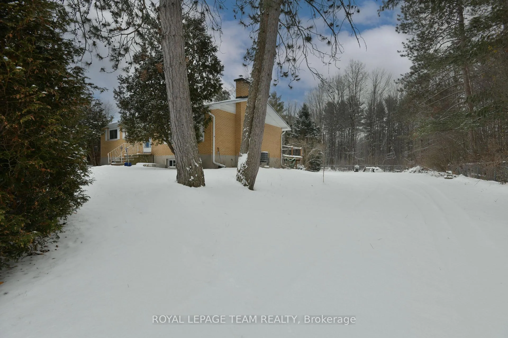 Photo 3 of 5866 Piperville Road, Ottawa, Carlsbad Springs — HOMEH