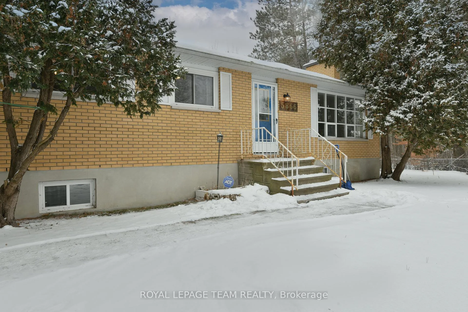 Photo 4 of 5866 Piperville Road, Ottawa, Carlsbad Springs — HOMEH