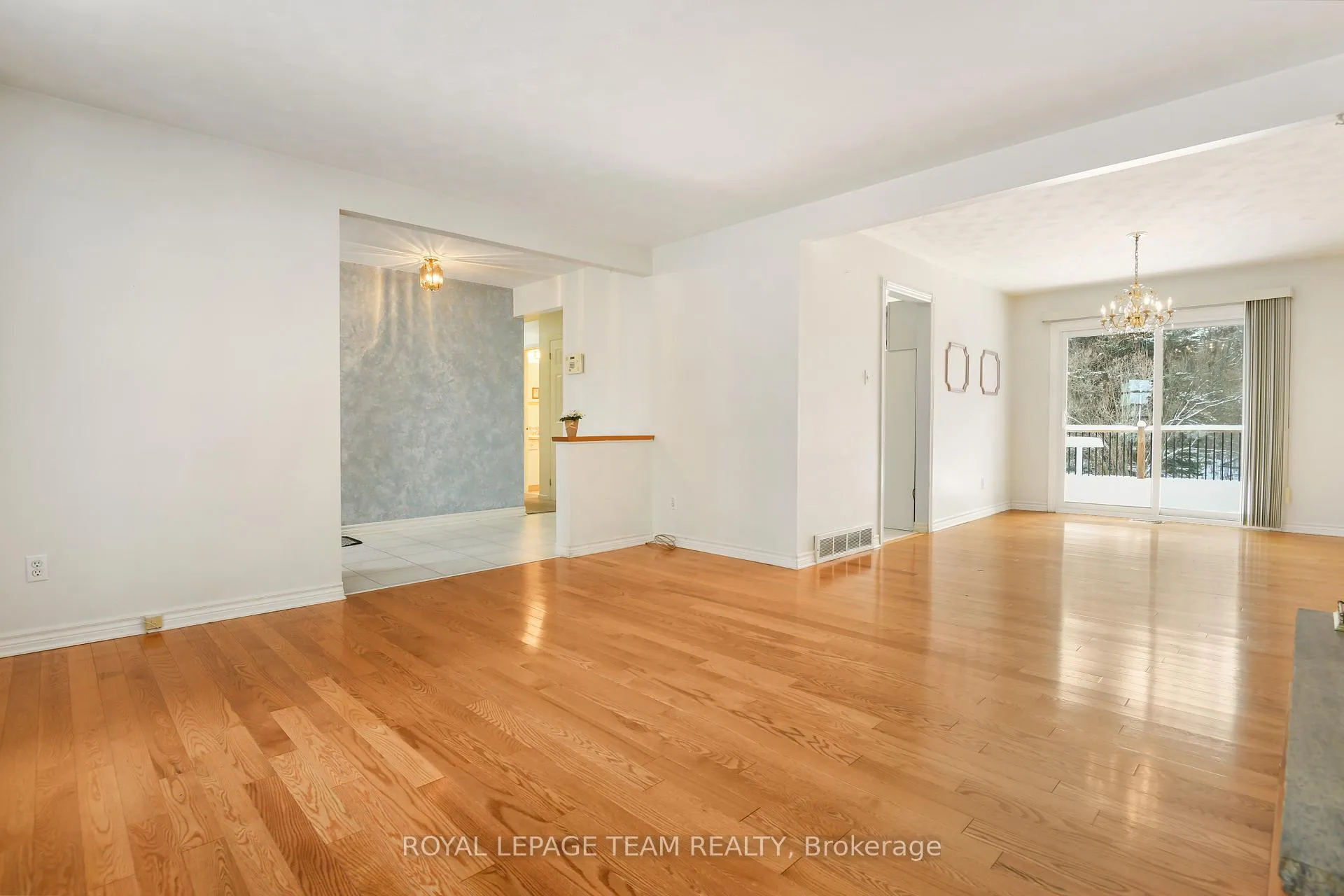 Photo 8 of 5866 Piperville Road, Ottawa, Carlsbad Springs — HOMEH