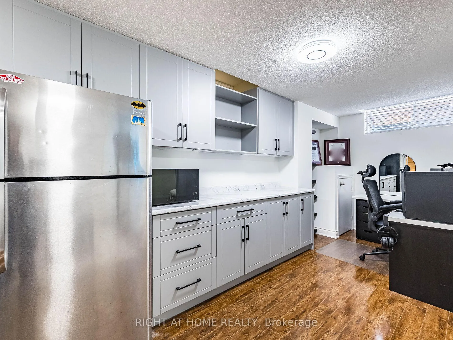 Photo 40 of 1302 Ruddy Crescent, Milton, Beaty — HOMEH