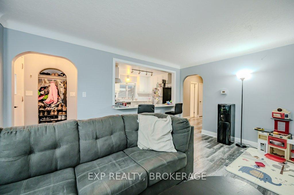 Photo 9 of 20 Collier Road N, Thorold, Thorold Downtown — HOMEH