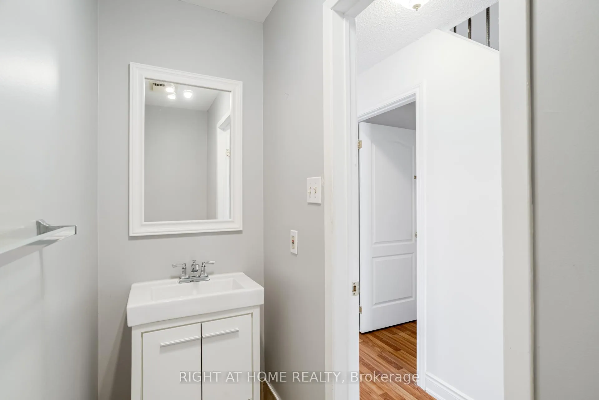 Photo 11 of 108 Rotherglen Road N, Ajax, Central West — HOMEH