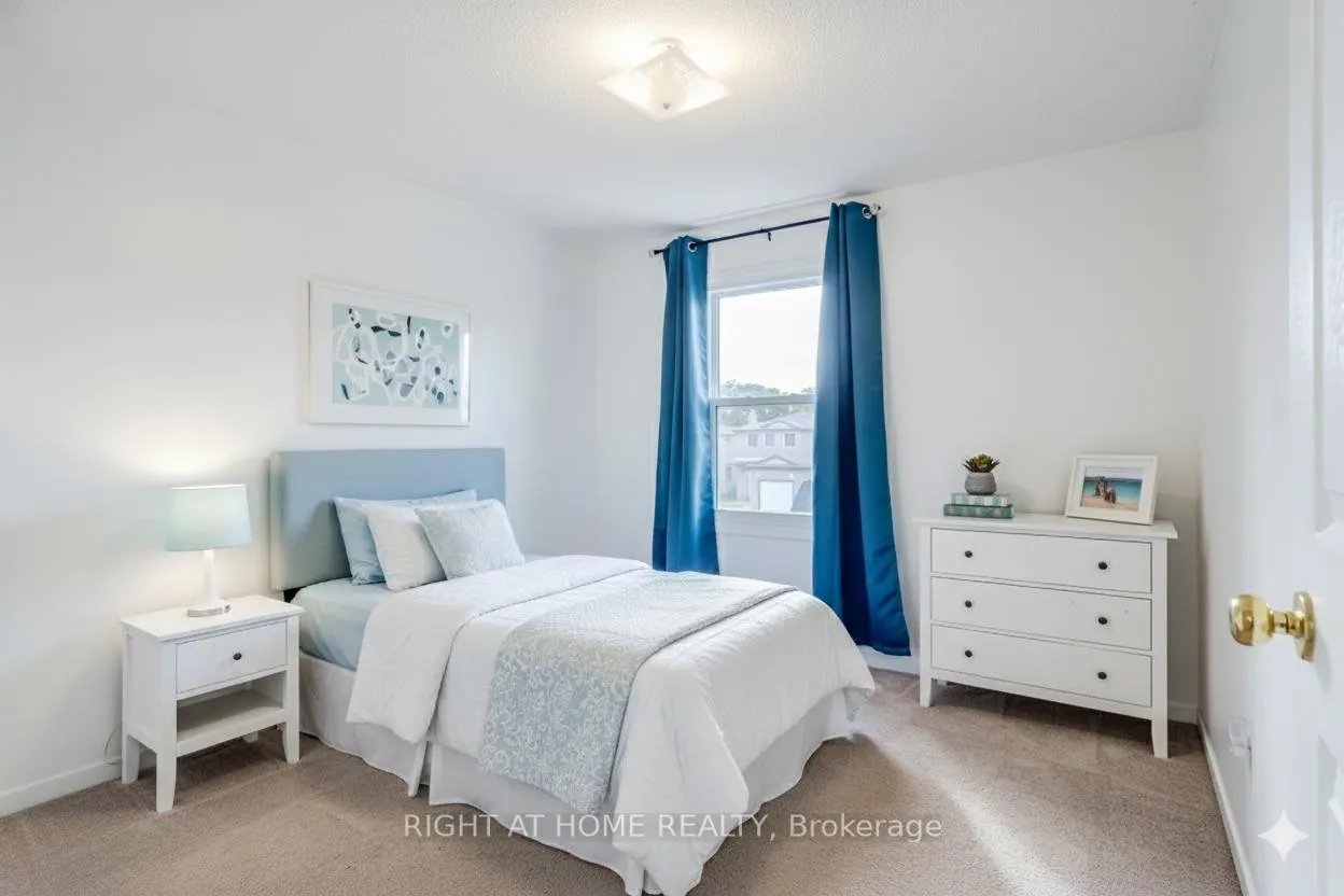 Photo 15 of 108 Rotherglen Road N, Ajax, Central West — HOMEH
