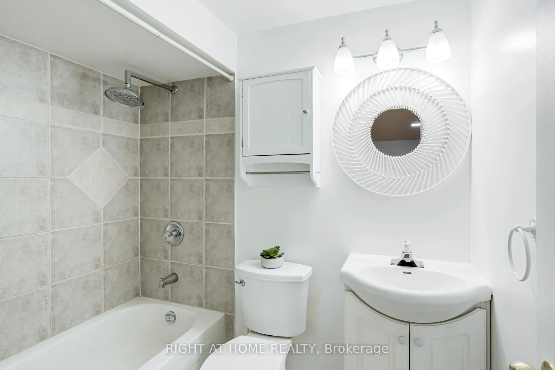 Photo 20 of 108 Rotherglen Road N, Ajax, Central West — HOMEH