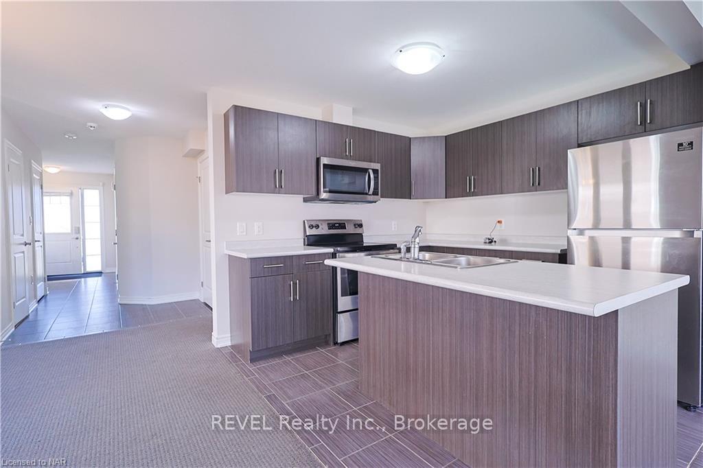 Photo 11 of 17 Hawthorn Avenue, Thorold, Confederation Heights — HOMEH