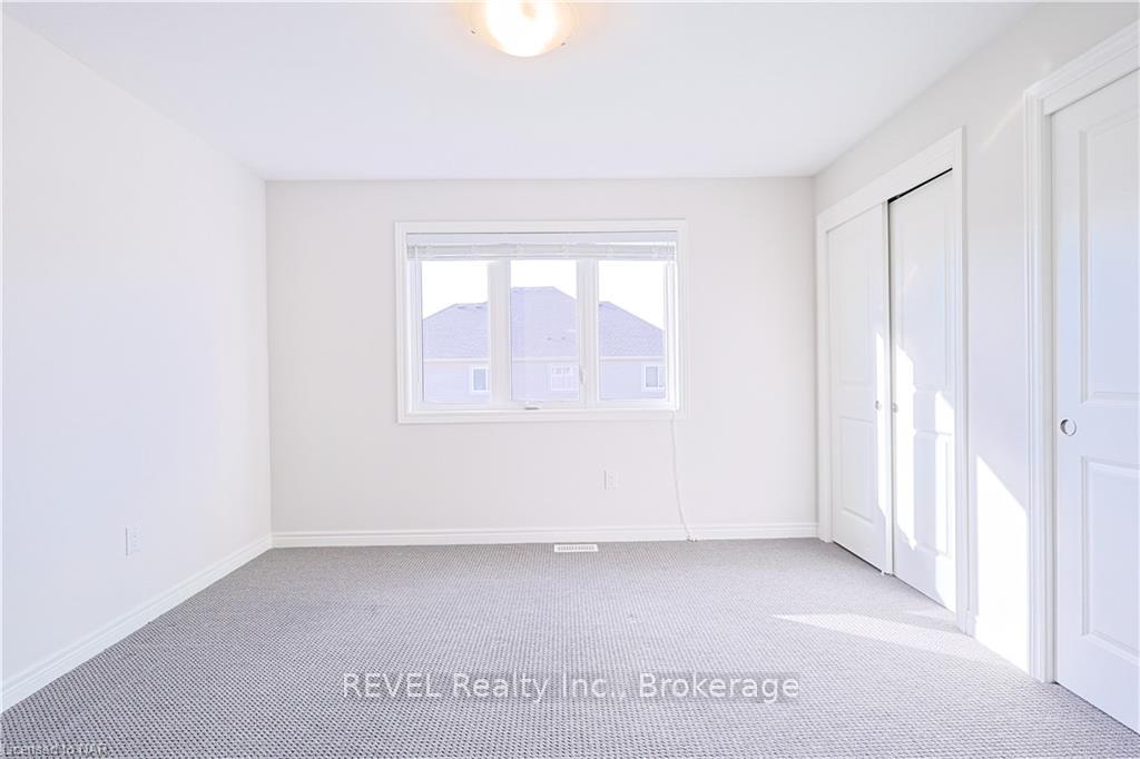 Photo 14 of 17 Hawthorn Avenue, Thorold, Confederation Heights — HOMEH