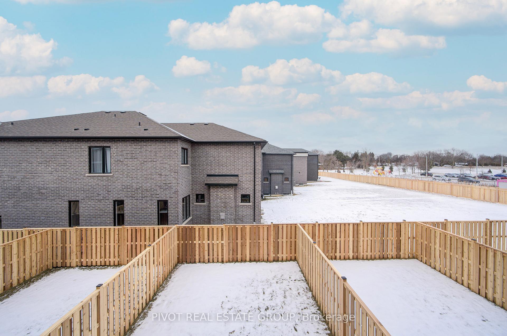 Photo 14 of 163 Brockley Drive, Scarborough, Bendale — HOMEH
