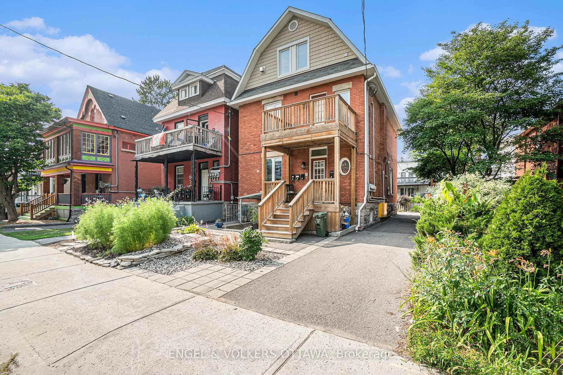 Photo 2 of 543 Mcleod Street, Ottawa, Ottawa Centre — HOMEH