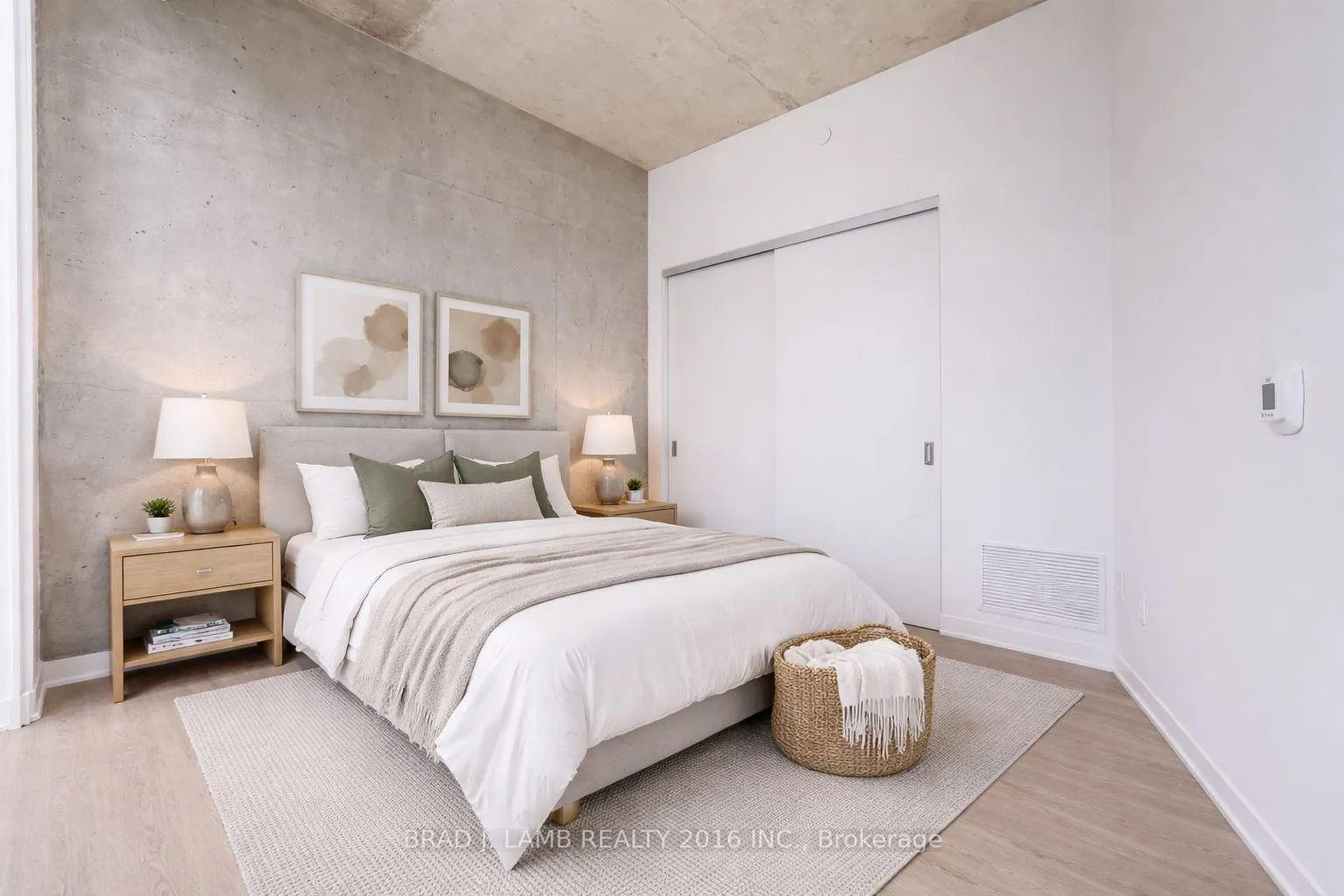 Photo 3 of Unit 2104, 284 King Street E, Toronto, Moss Park — HOMEH