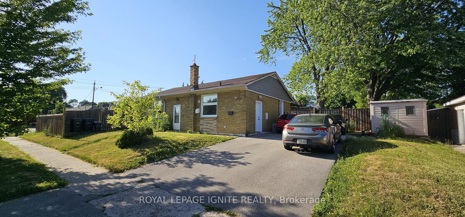 Front of 2 Carslake Crescent
