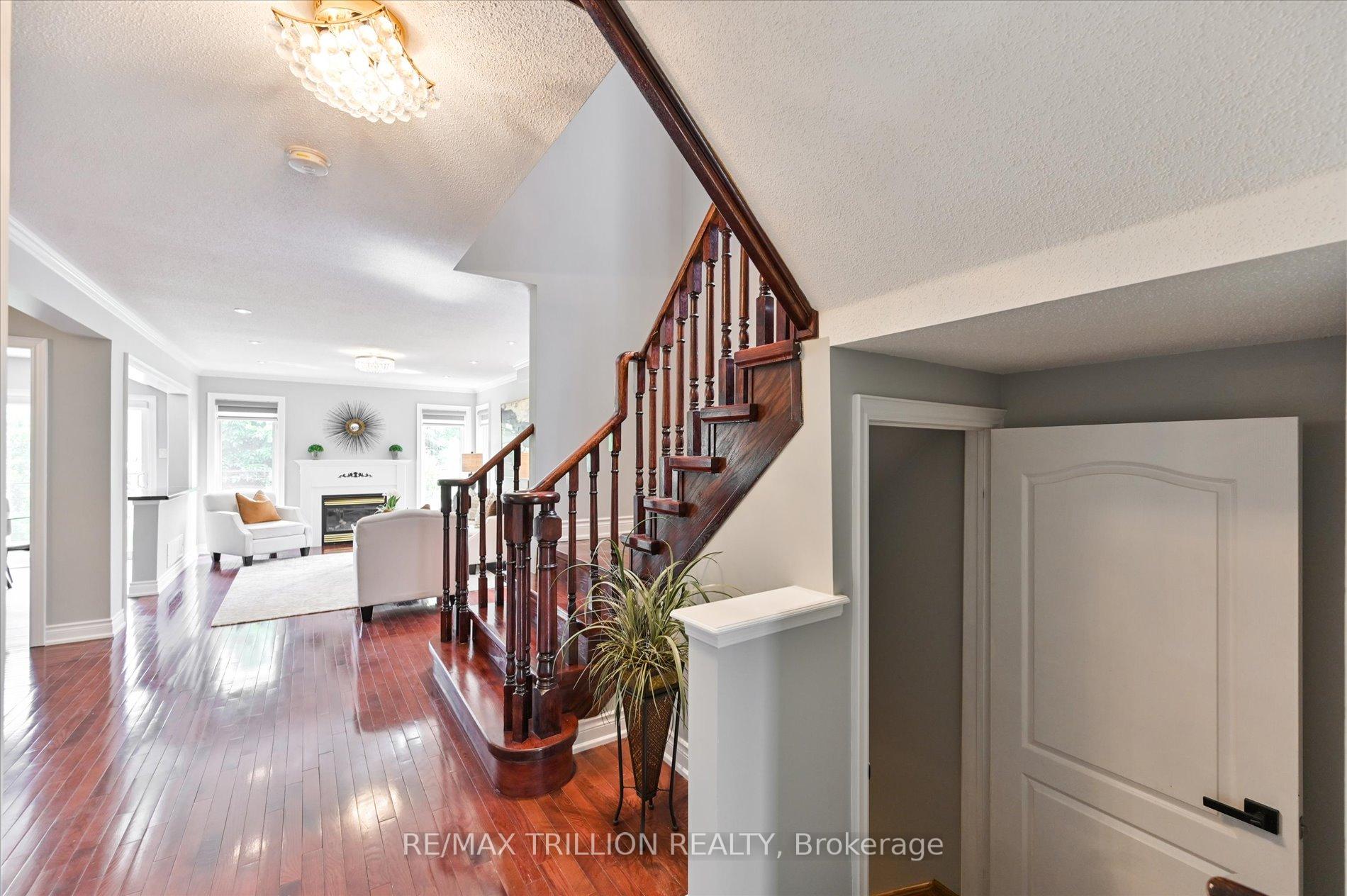 Photo 5 of 611 Staines Road, Scarborough, Rouge — HOMEH