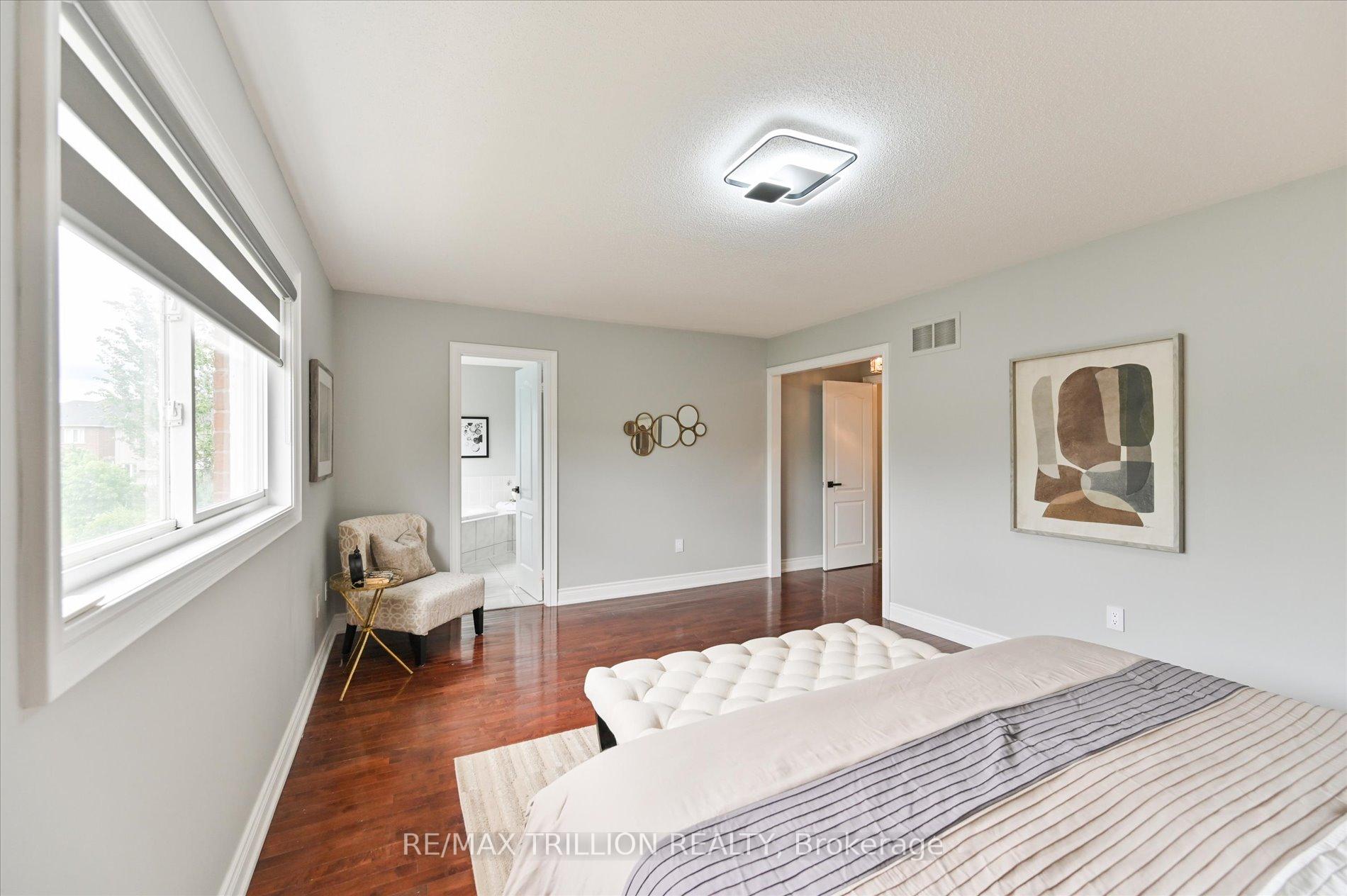 Photo 22 of 611 Staines Road, Scarborough, Rouge — HOMEH