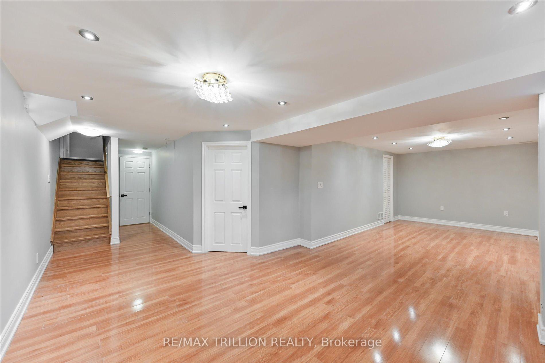 Photo 32 of 611 Staines Road, Scarborough, Rouge — HOMEH