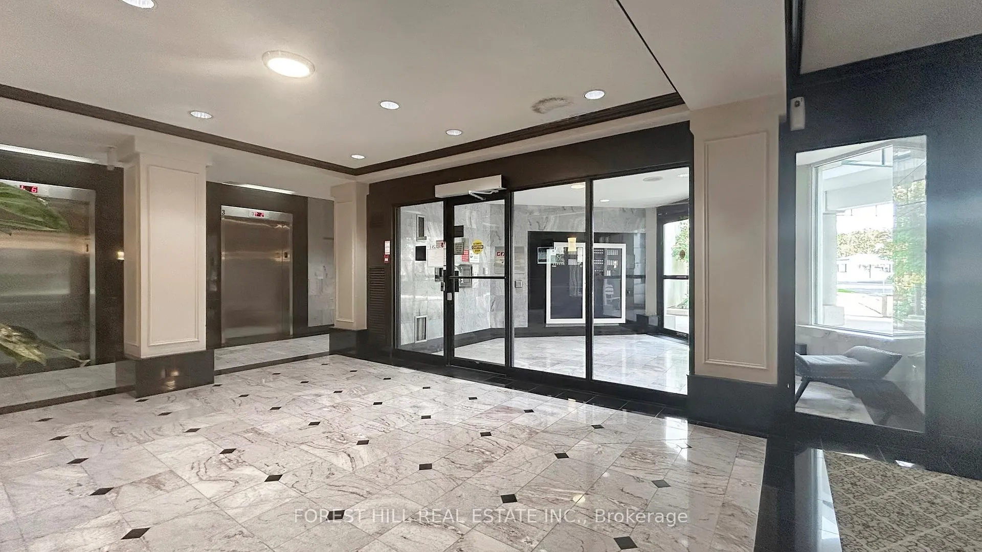 Photo 3 of Unit 1109, 110 Promenade Circle, Vaughan, Brownridge — HOMEH