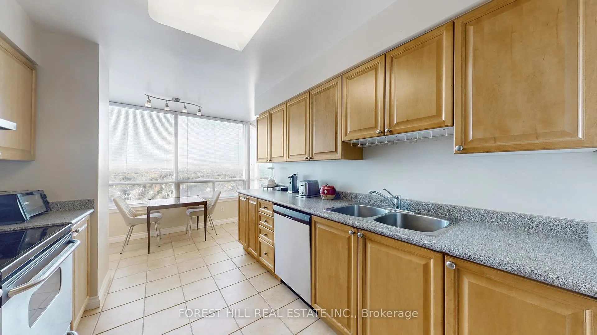 Photo 15 of Unit 1109, 110 Promenade Circle, Vaughan, Brownridge — HOMEH