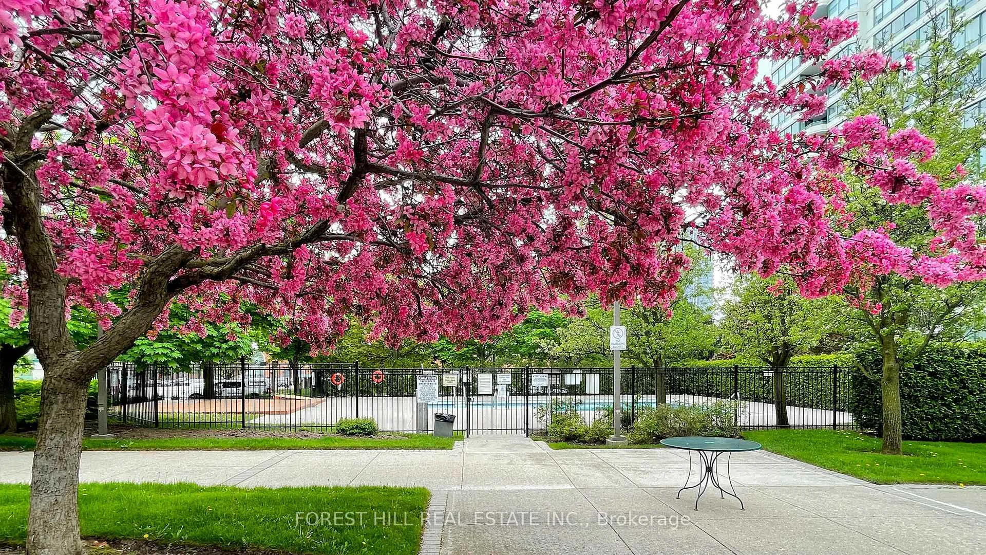 Photo 42 of Unit 1109, 110 Promenade Circle, Vaughan, Brownridge — HOMEH