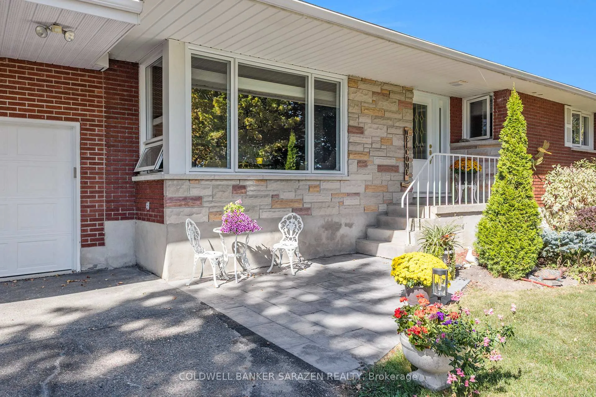 Photo 4 of 32 Wabalac Drive, McNab/Braeside, Mcnab/Braeside Twps — HOMEH