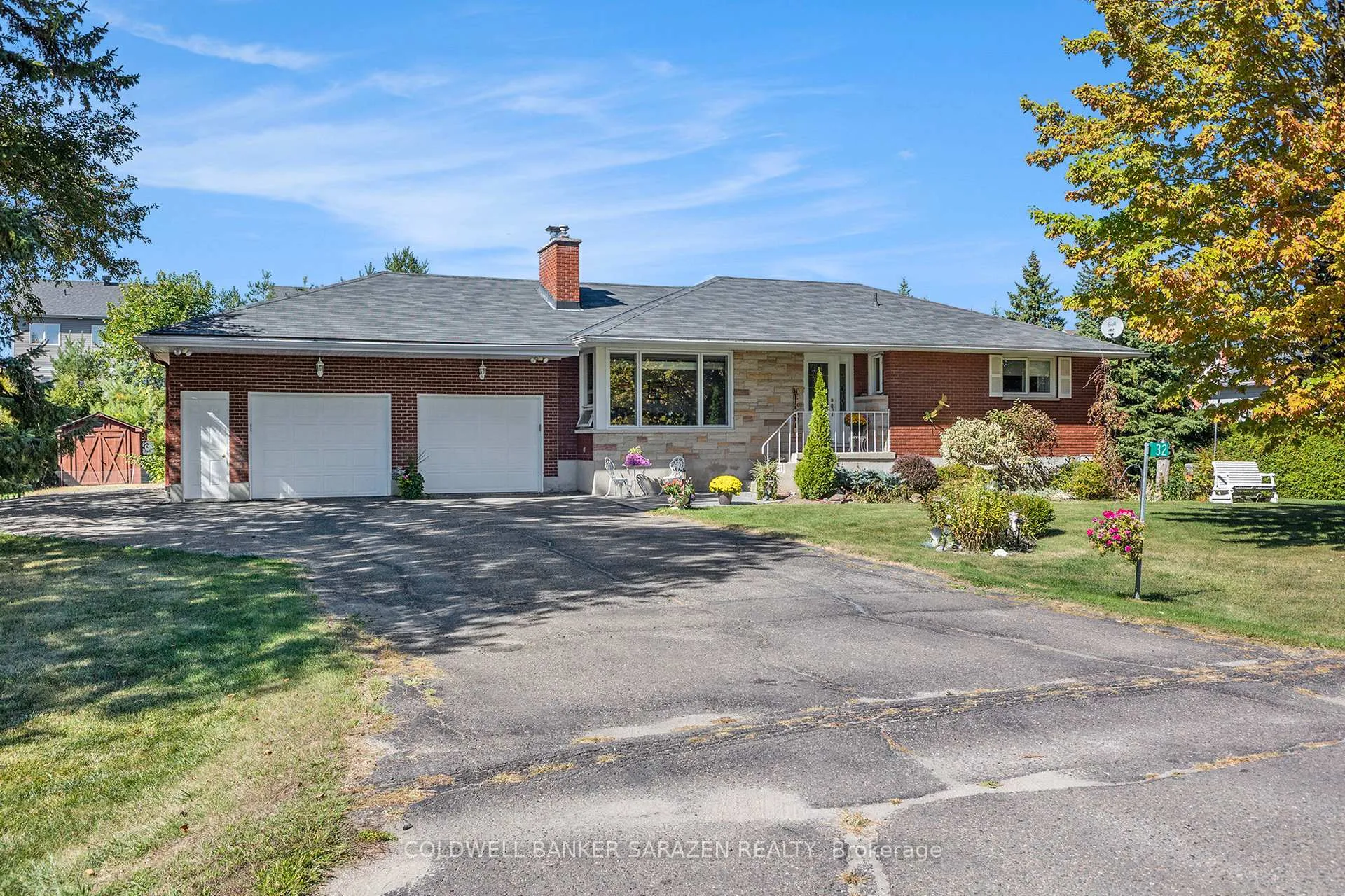 Photo 7 of 32 Wabalac Drive, McNab/Braeside, Mcnab/Braeside Twps — HOMEH
