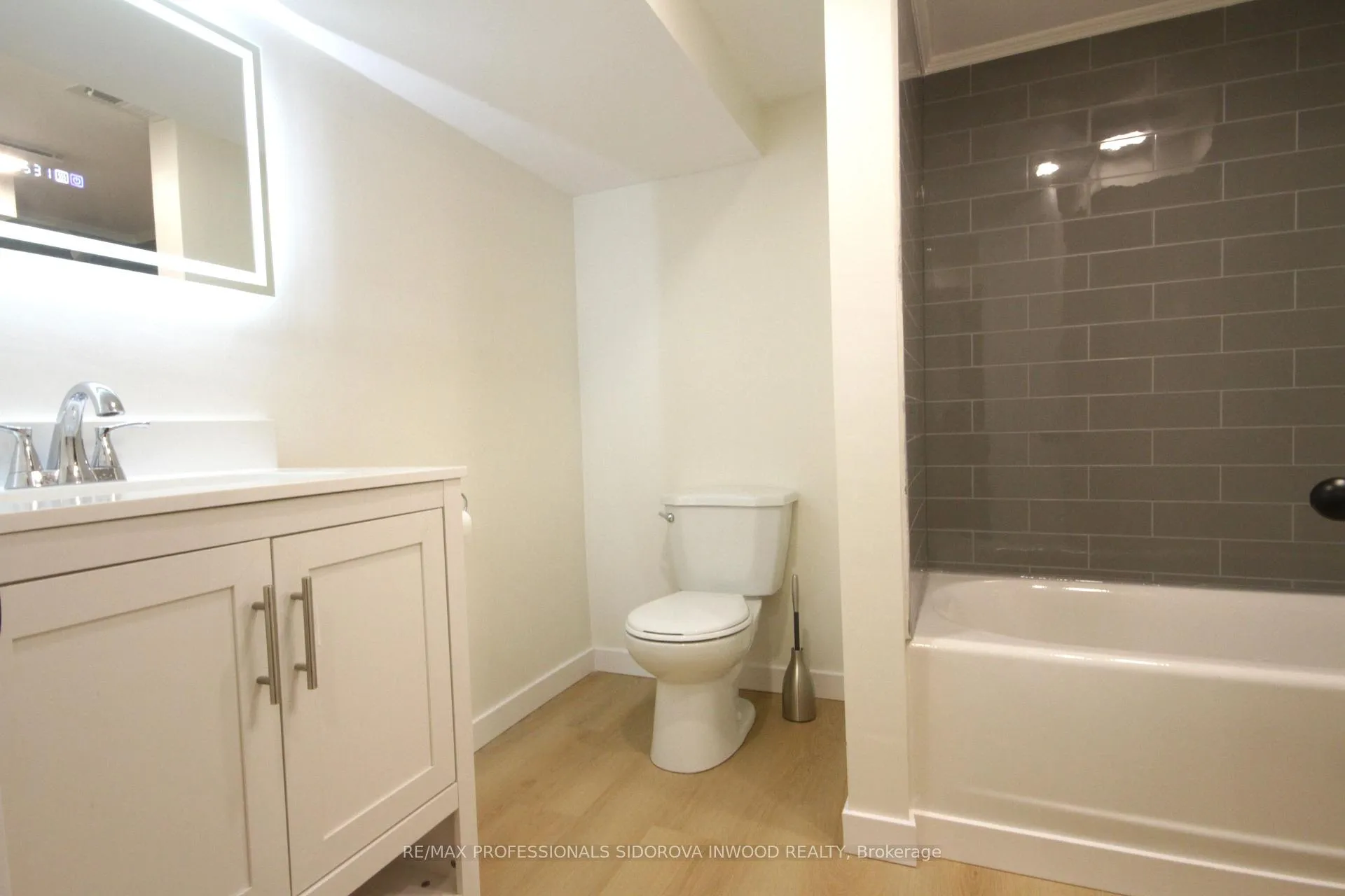 Photo 10 of Unit Bsmt, 52 Rogers Road, Toronto, Oakwood Village — HOMEH