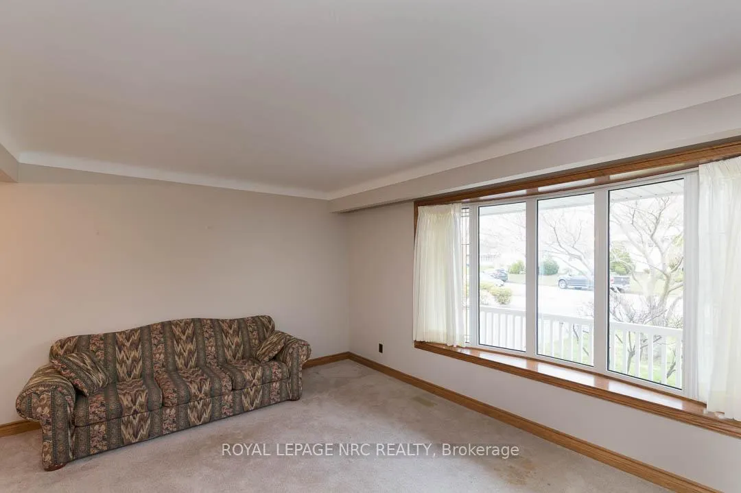 Photo 10 of 1 Heather Court, Welland, Prince Charles — HOMEH