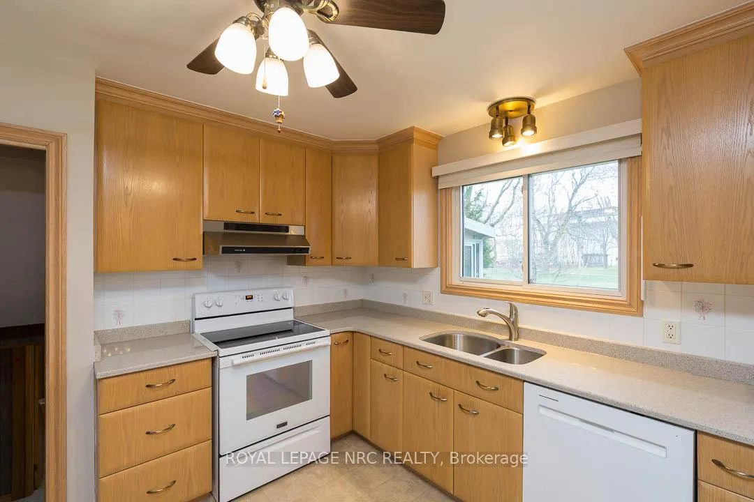 Photo 12 of 1 Heather Court, Welland, Prince Charles — HOMEH