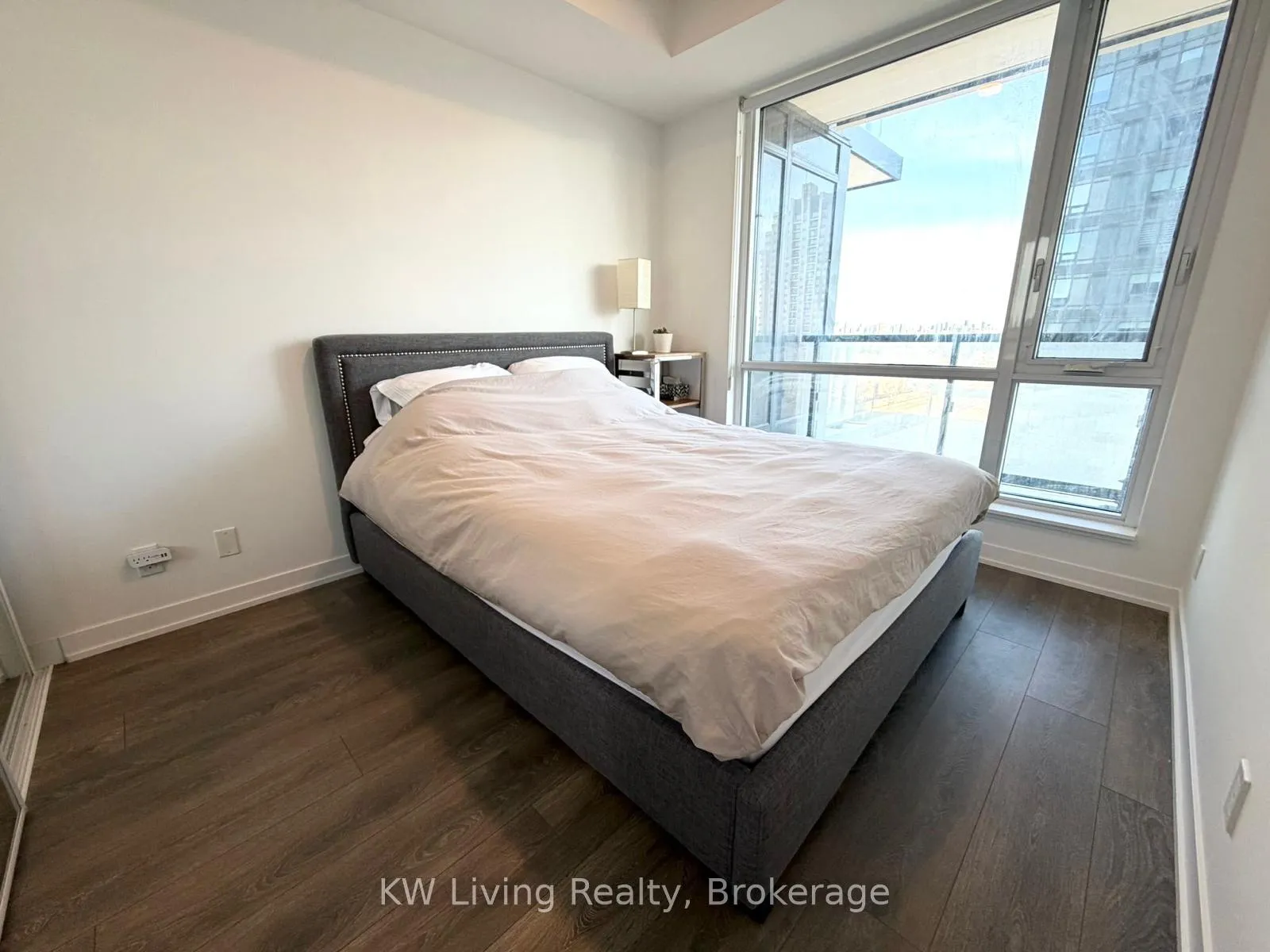 Photo 9 of Unit 818, 7950 Bathurst Street, Vaughan, Beverley Glen — HOMEH