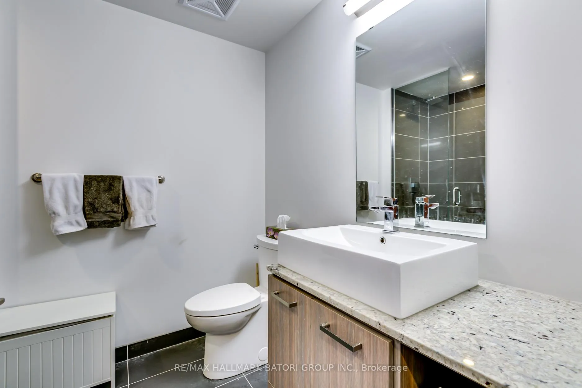 Photo 2 of Unit 407, 170 Chiltern Hill Road, Toronto, Humewood-Cedarvale — HOMEH