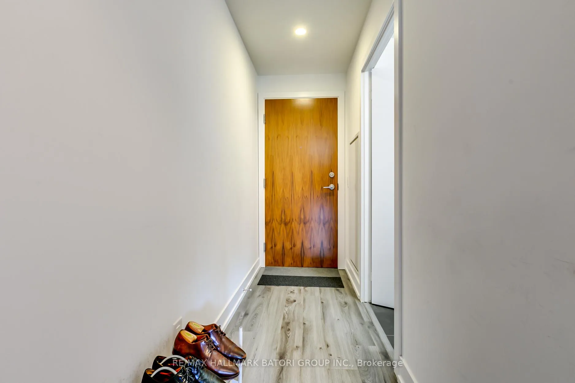 Photo 4 of Unit 407, 170 Chiltern Hill Road, Toronto, Humewood-Cedarvale — HOMEH