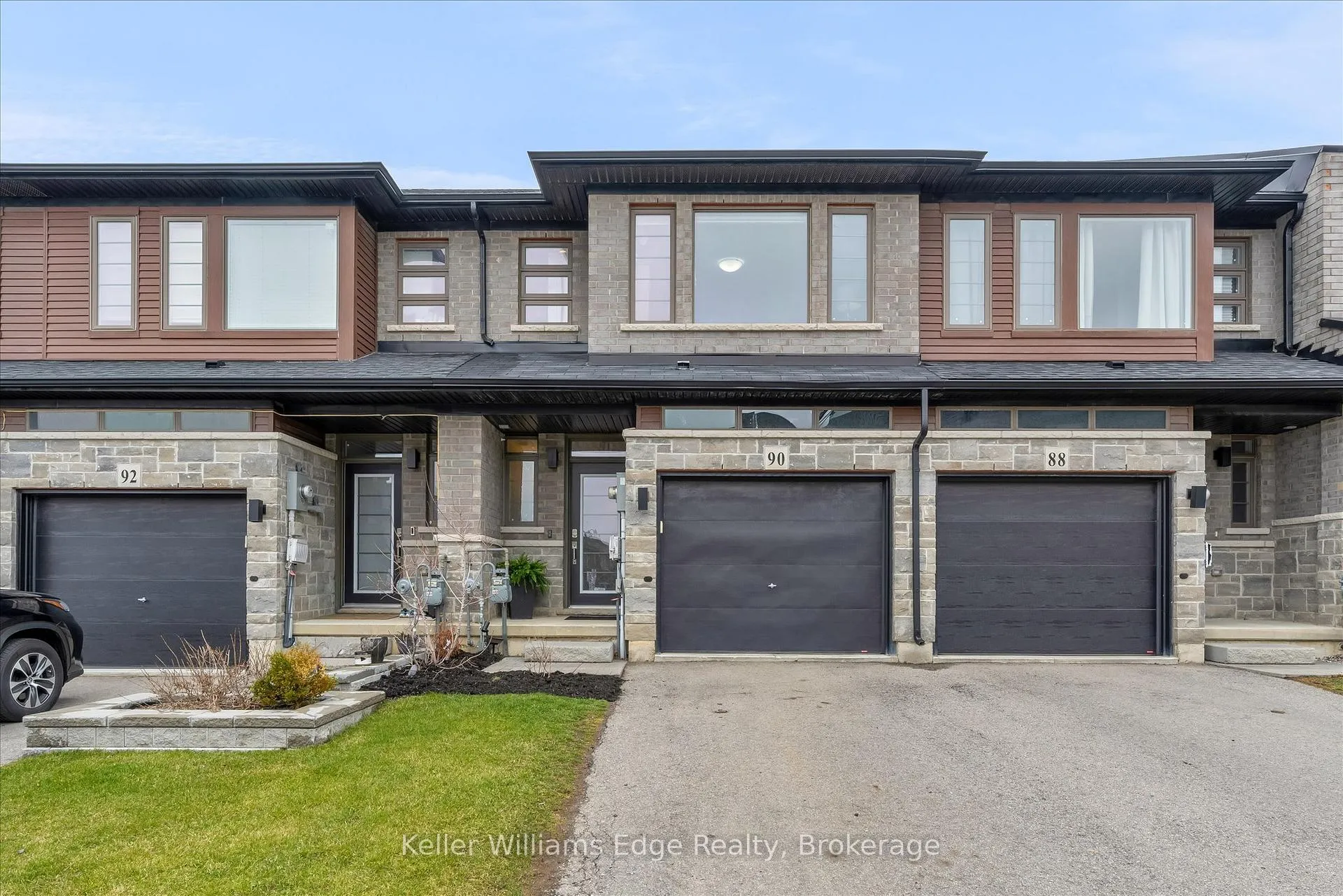 Photo 1 of 90 Soho Street, Hamilton, Stoney Creek Mountain — HOMEH