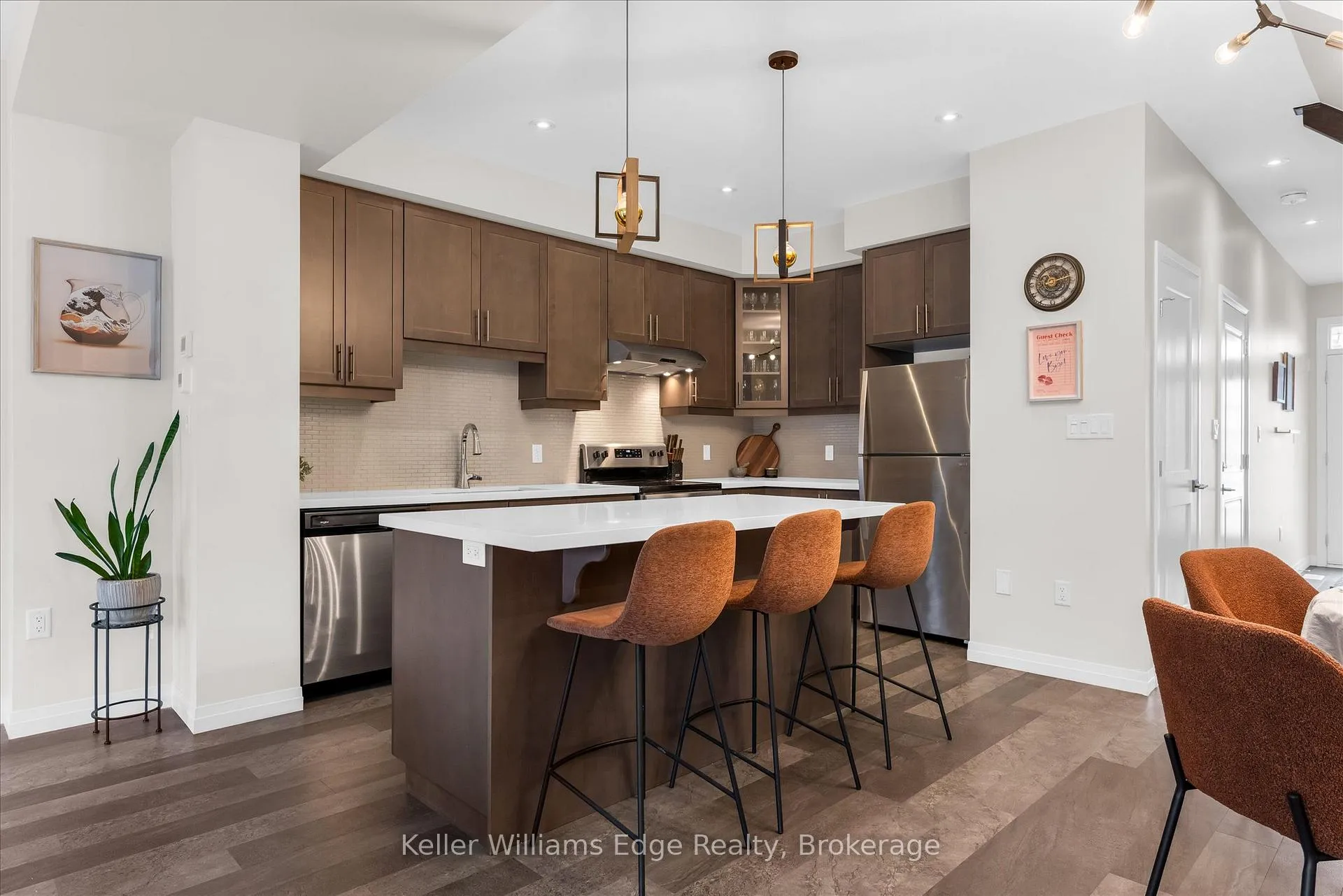 Photo 11 of 90 Soho Street, Hamilton, Stoney Creek Mountain — HOMEH