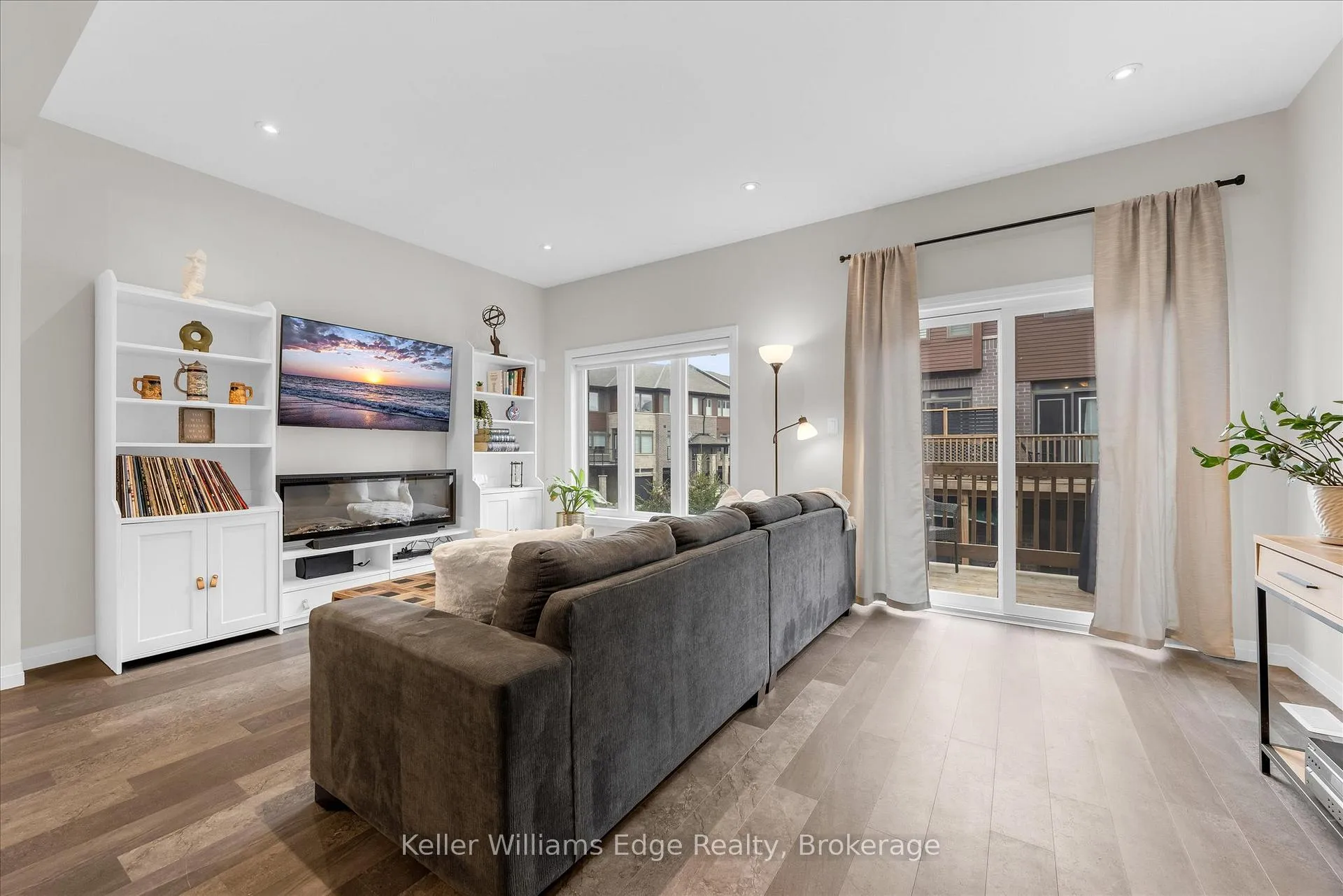 Photo 14 of 90 Soho Street, Hamilton, Stoney Creek Mountain — HOMEH