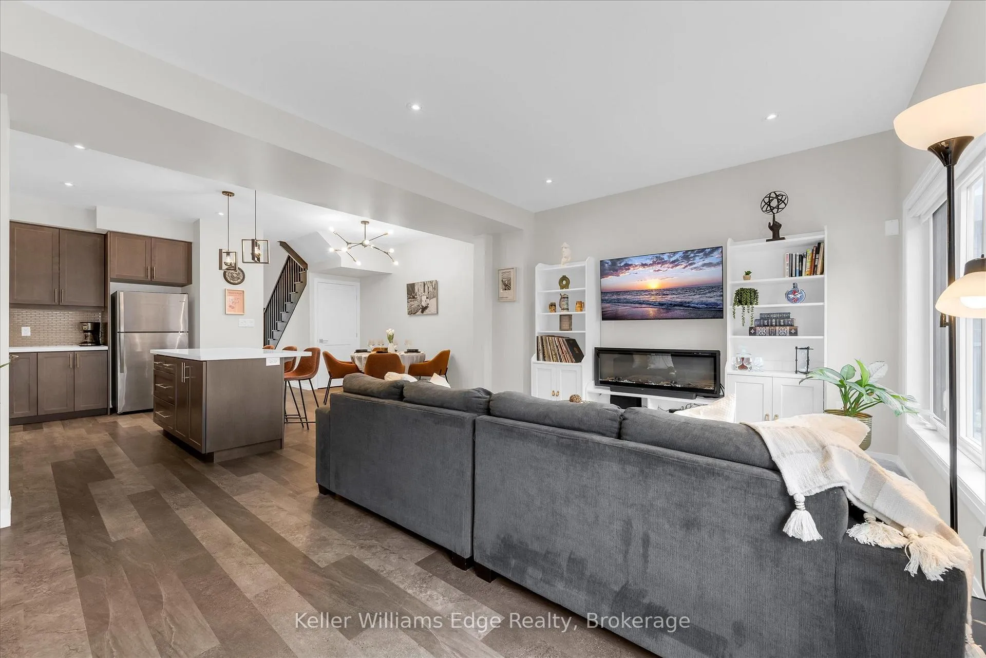 Photo 17 of 90 Soho Street, Hamilton, Stoney Creek Mountain — HOMEH