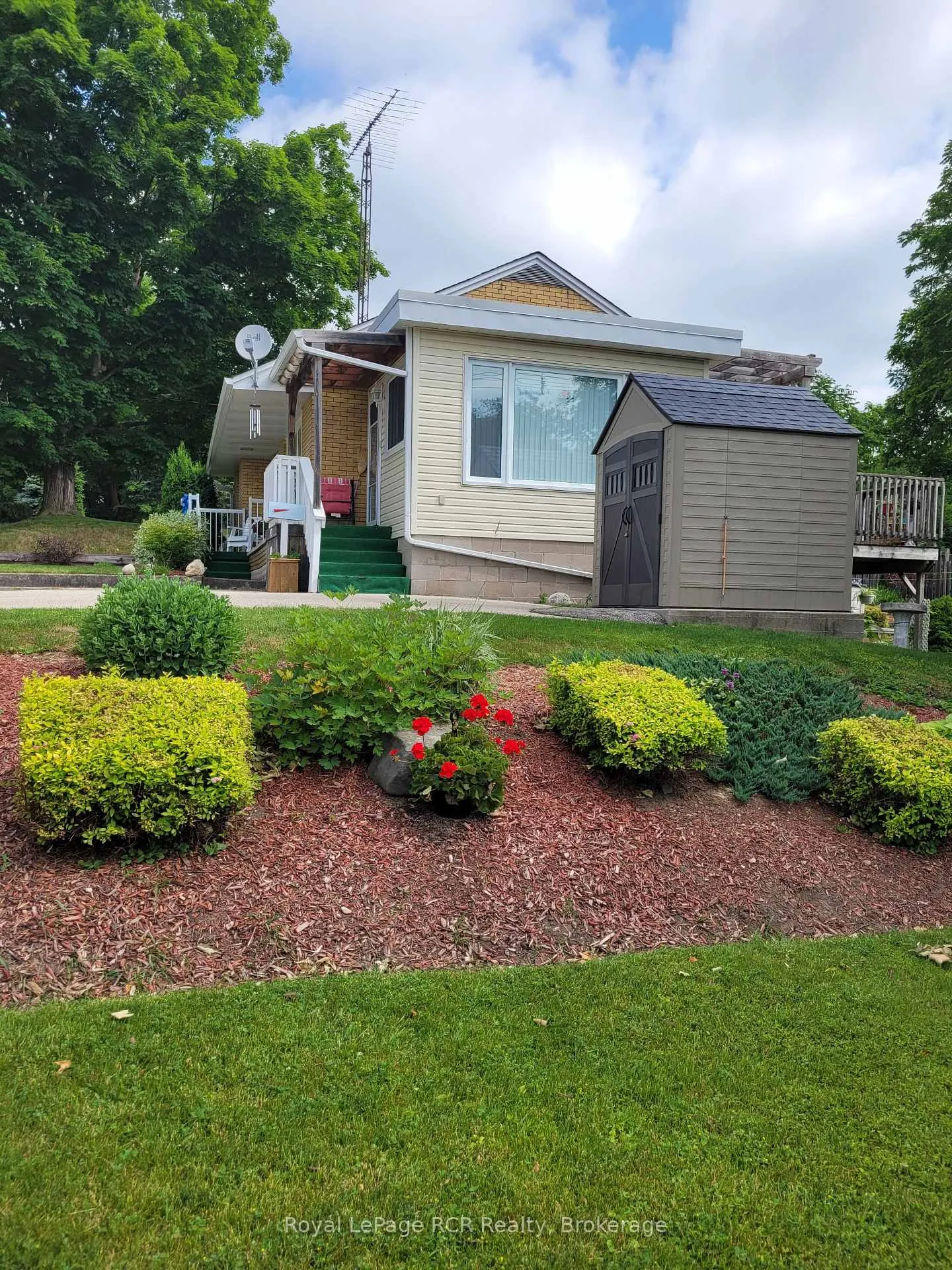 Photo 23 of 193 Albert Street, West Grey — HOMEH