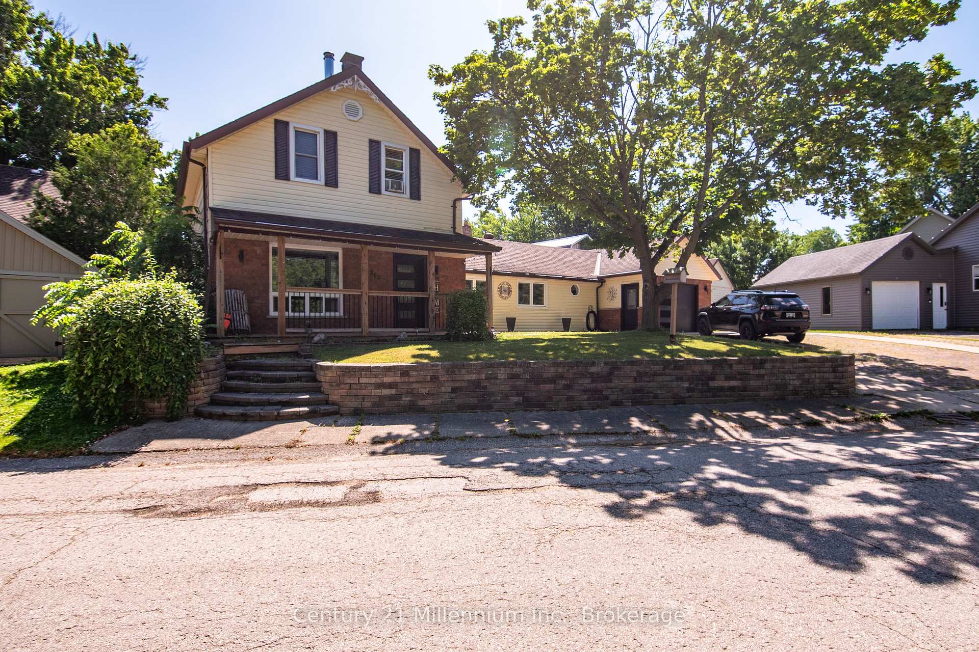Photo 2 of 267 Mill Drive, Arran-Elderslie — HOMEH