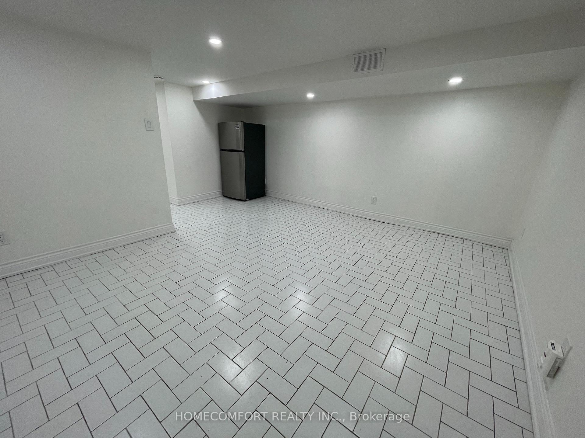 Photo 3 of Unit Lower, 432 Lansdowne Avenue, Toronto, Dufferin Grove — HOMEH