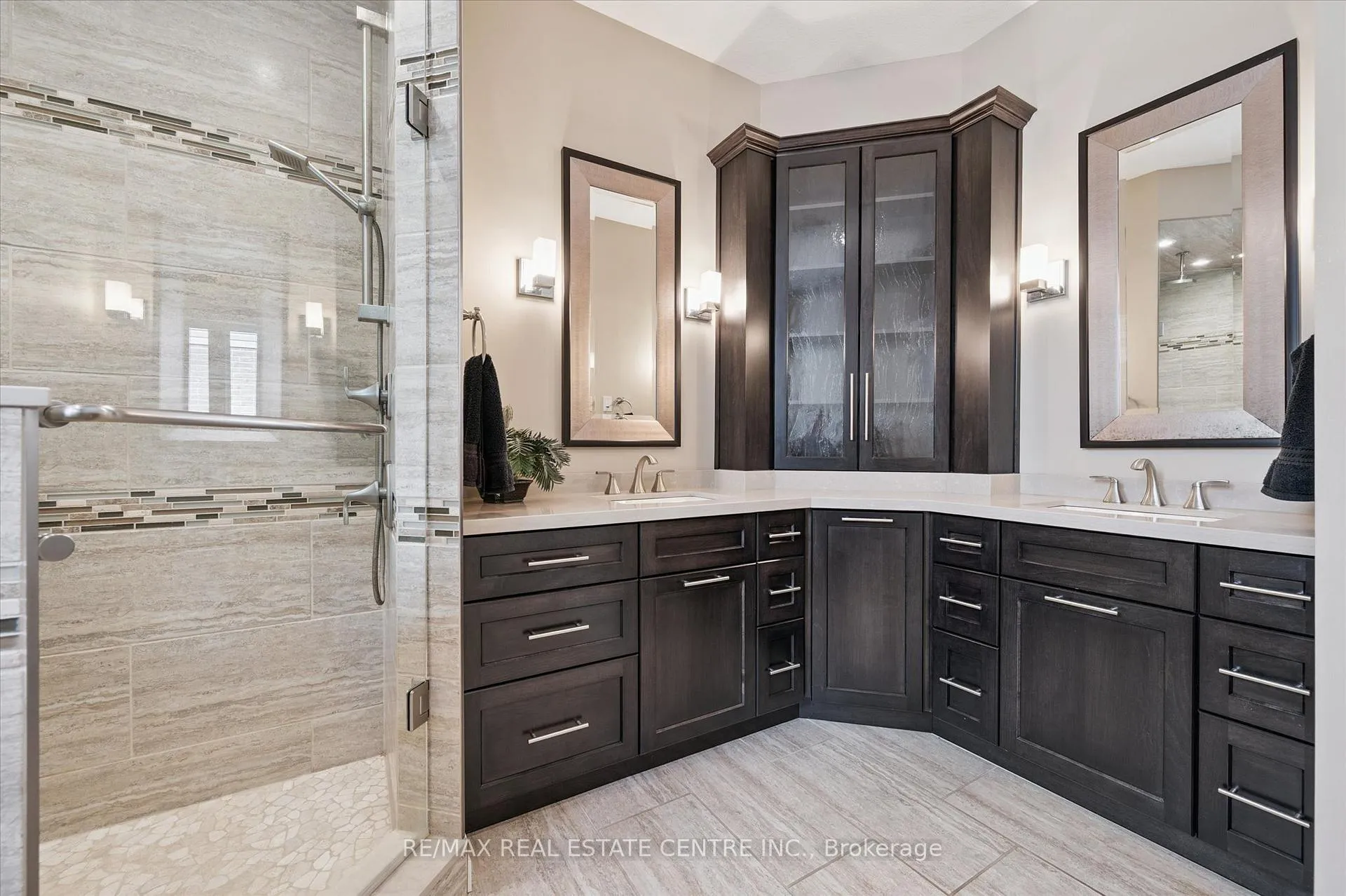 Photo 17 of 609 Pelham Street, Waterloo — HOMEH