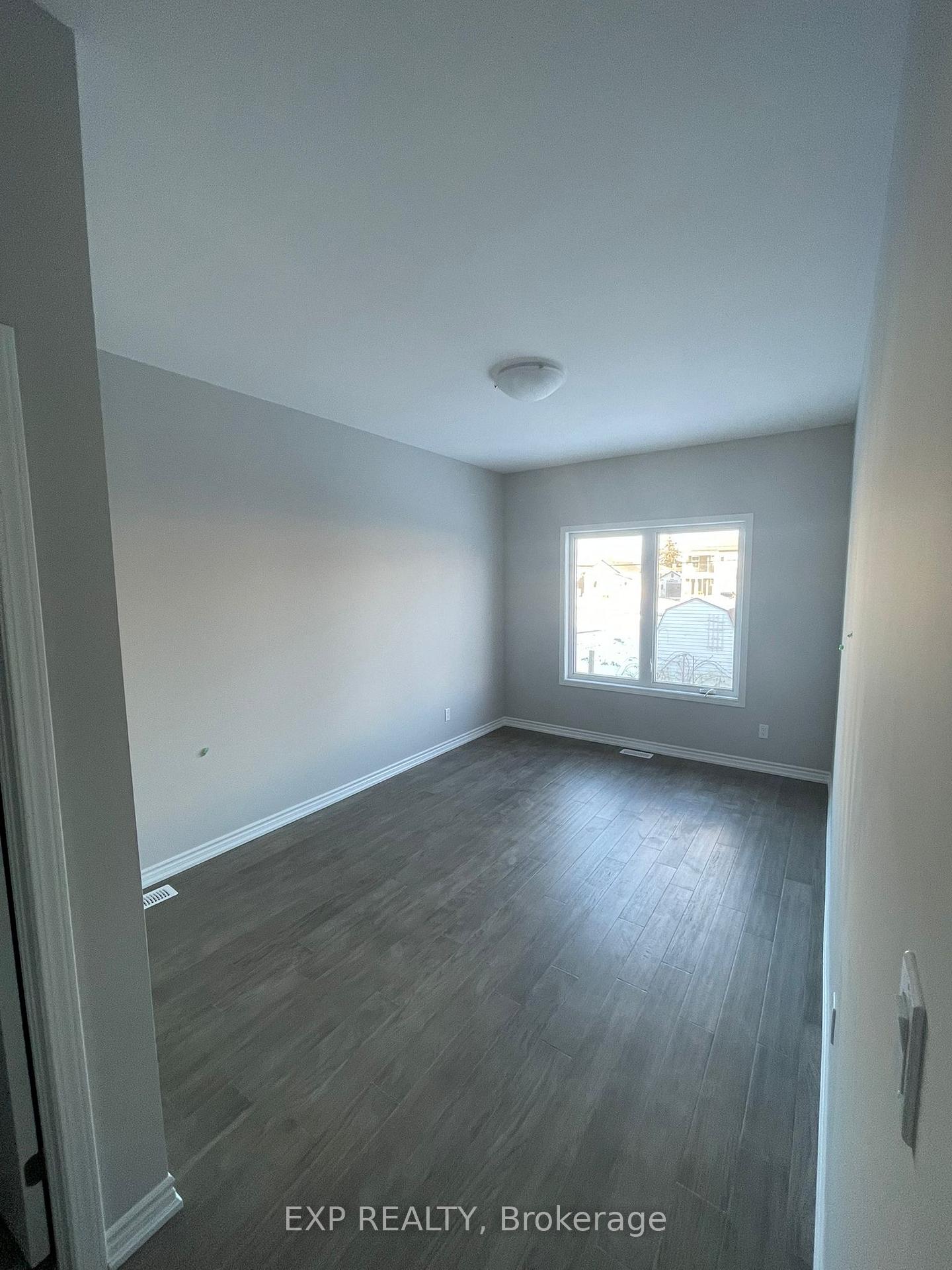 Photo 18 of 212 Pilkington Street, Thorold, Allanburg/Thorold South — HOMEH