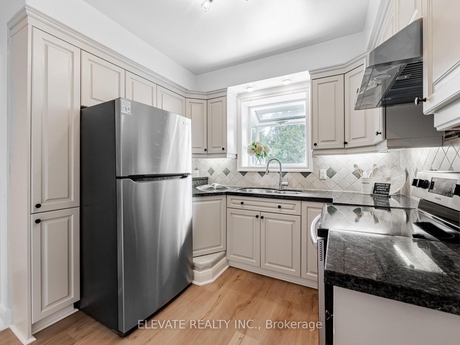 Photo 4 of 75 Perivale Crescent, Scarborough, Bendale — HOMEH