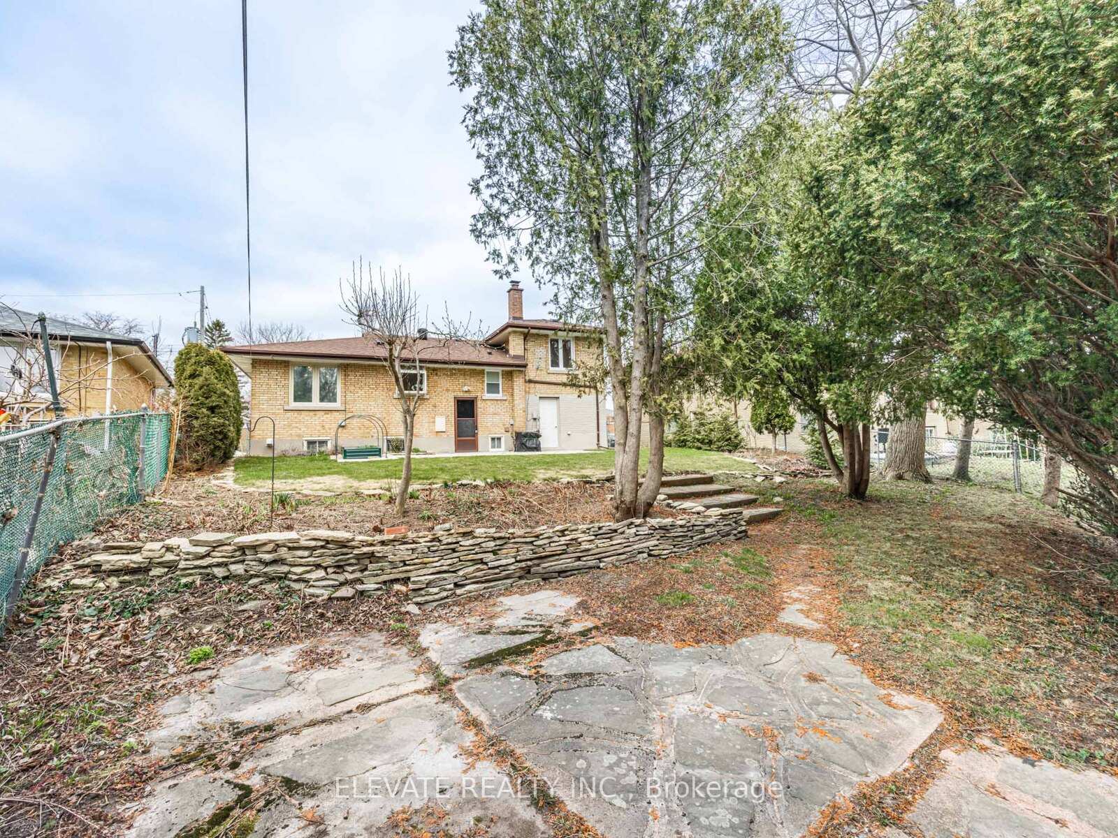 Photo 30 of 75 Perivale Crescent, Scarborough, Bendale — HOMEH