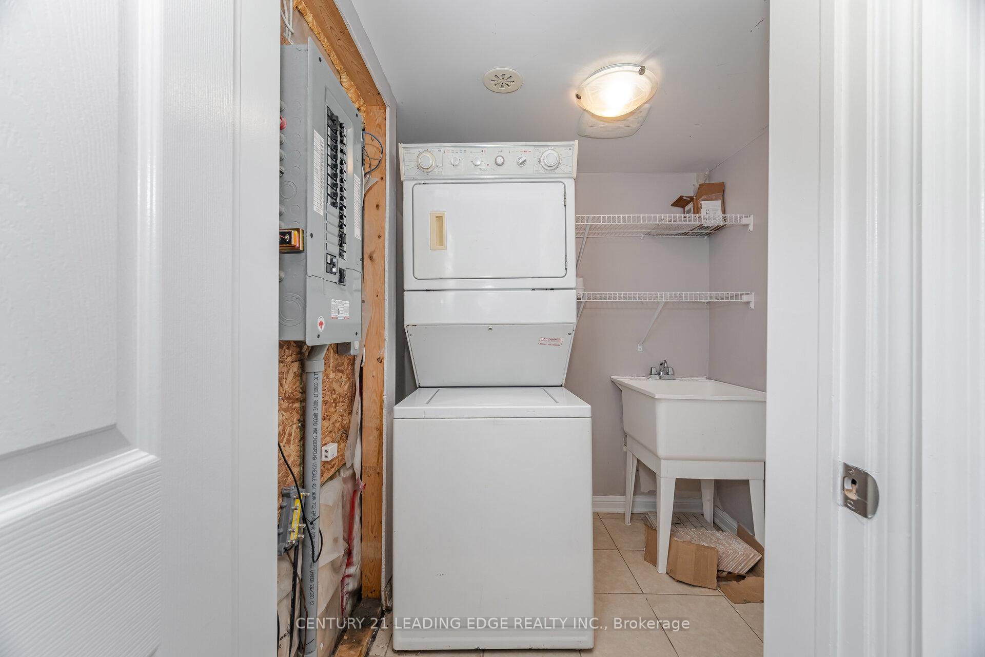 Photo 16 of 42 Memory Lane, Brampton, Northwest Brampton — HOMEH