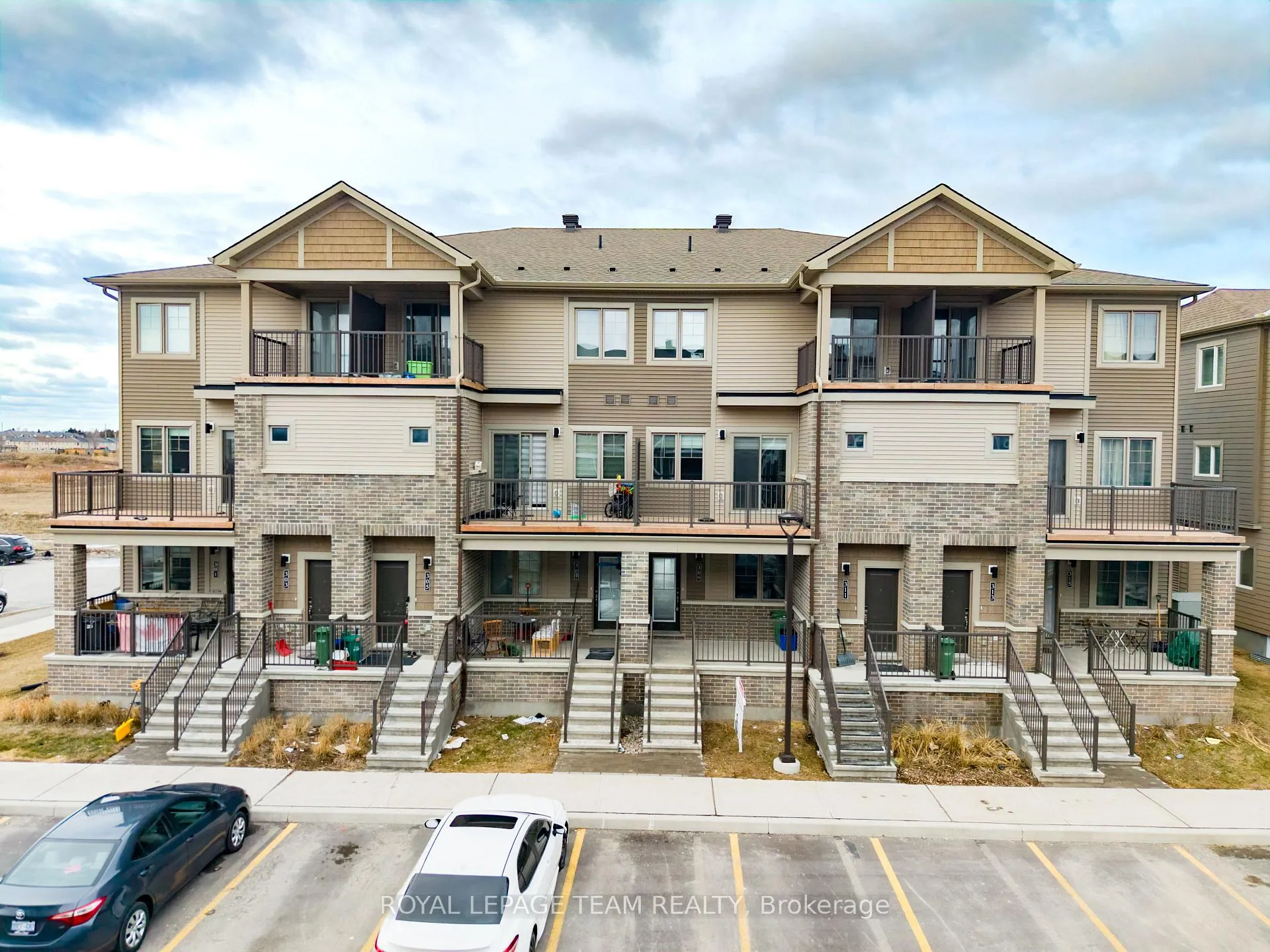 Photo 1 of 309 Olivenite Private, Ottawa, Barrhaven - Heritage Park — HOMEH