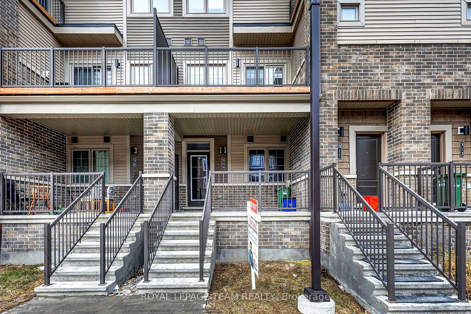 Photo 2 of 309 Olivenite Private, Ottawa, Barrhaven - Heritage Park — HOMEH