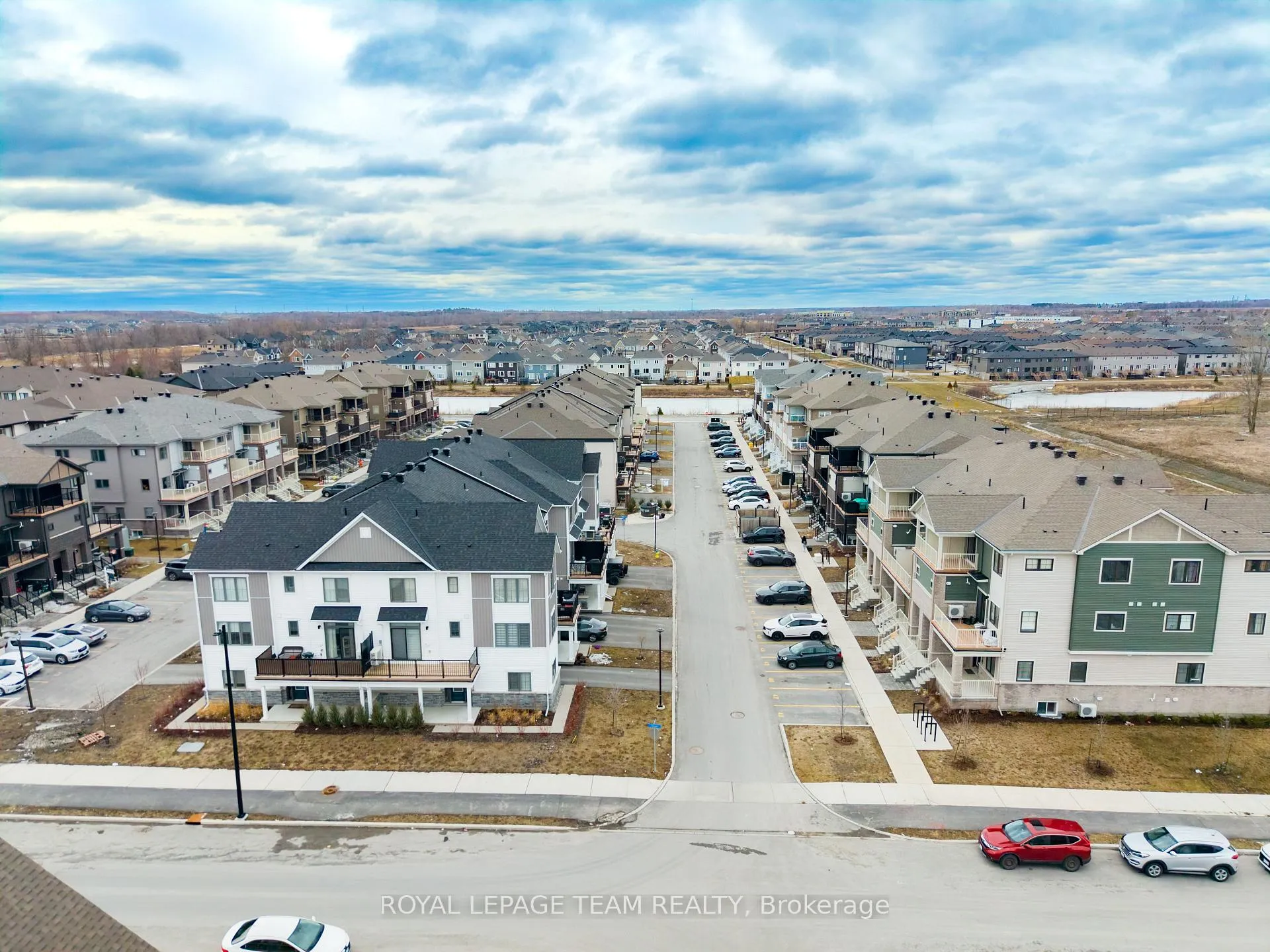 Photo 21 of 309 Olivenite Private, Ottawa, Barrhaven - Heritage Park — HOMEH