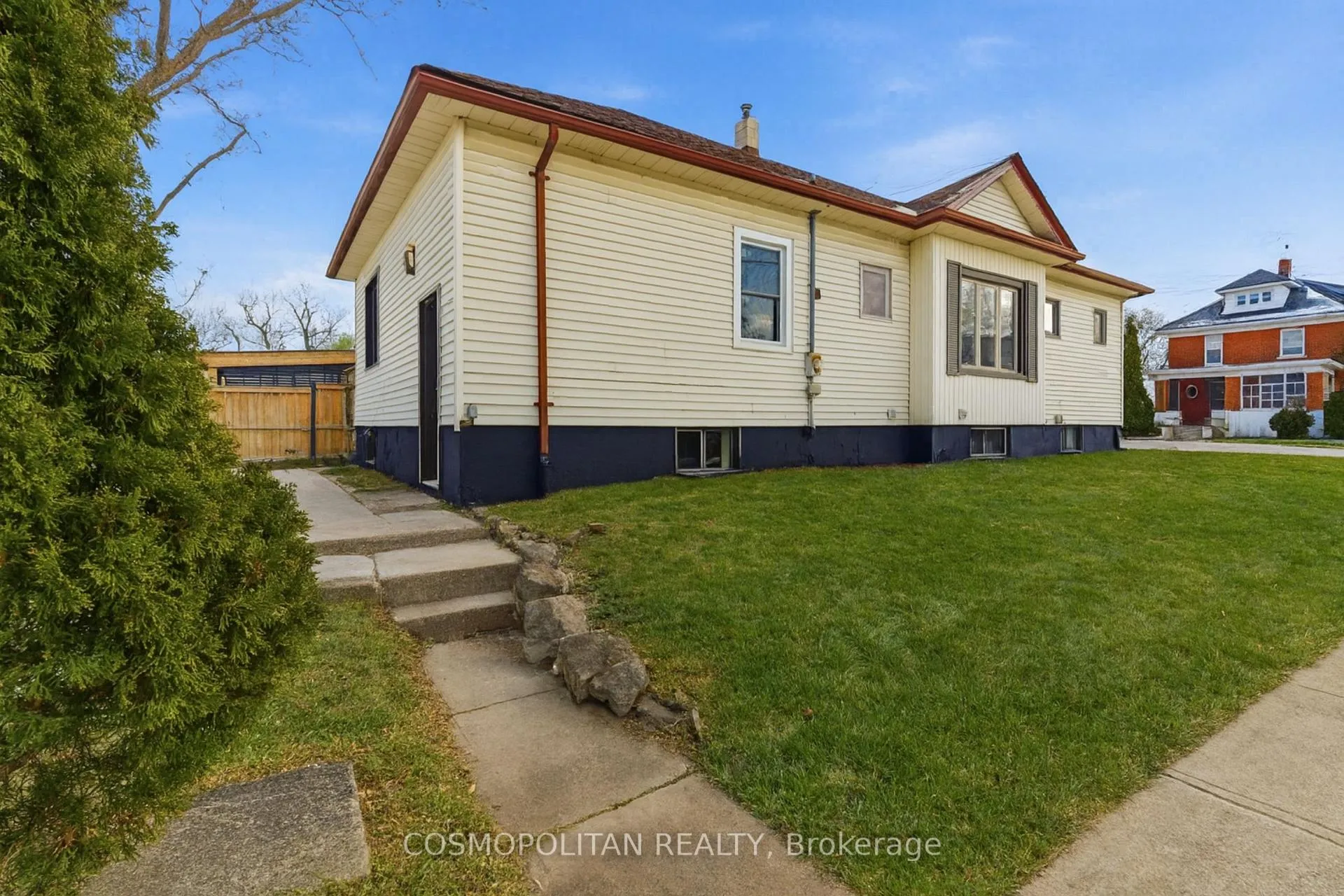 Photo 42 of 5205 Jepson Street, Niagara Falls, Cherrywood — HOMEH