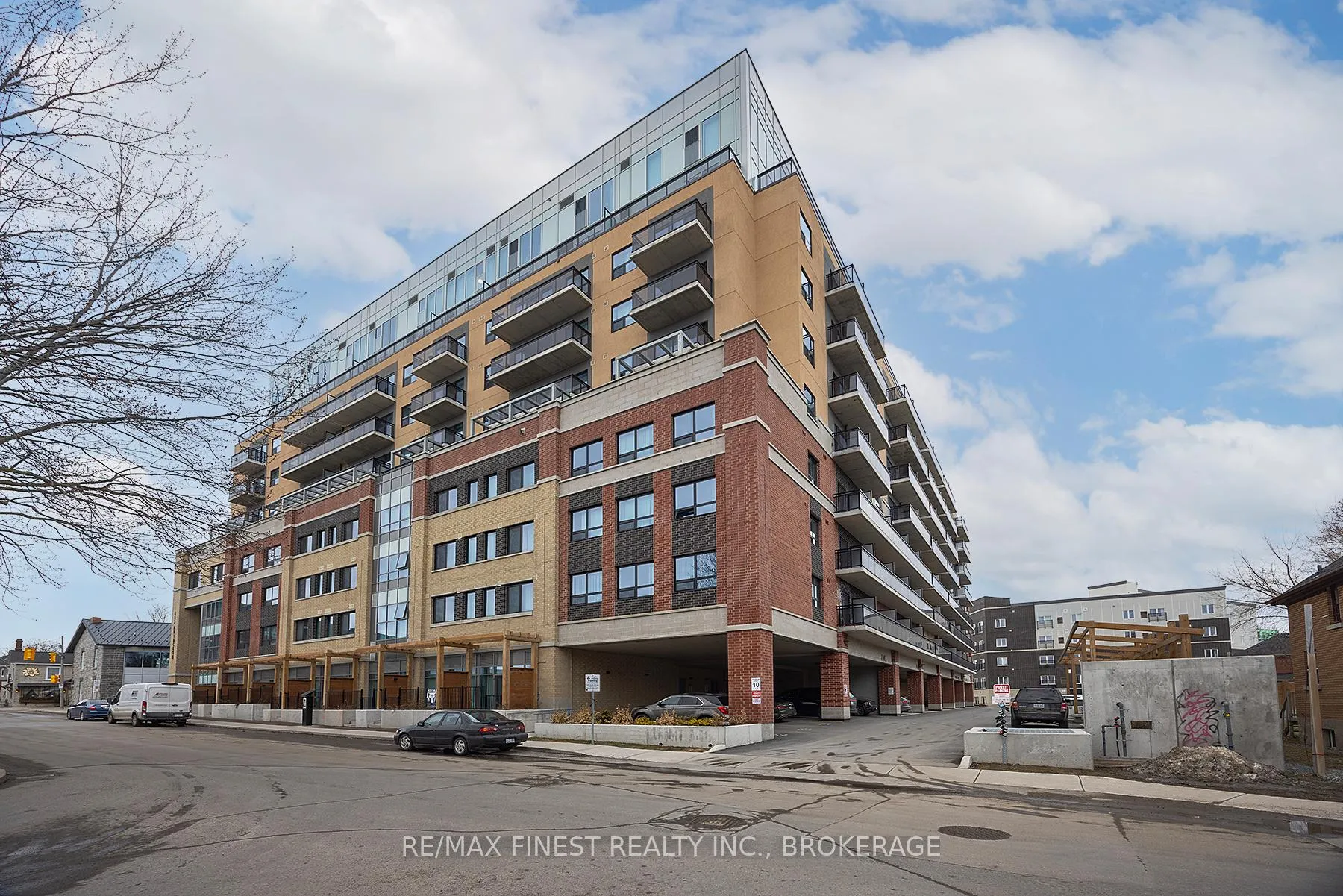 Photo 2 of Unit 930, 652 Princess Street, Kingston, Central City East — HOMEH