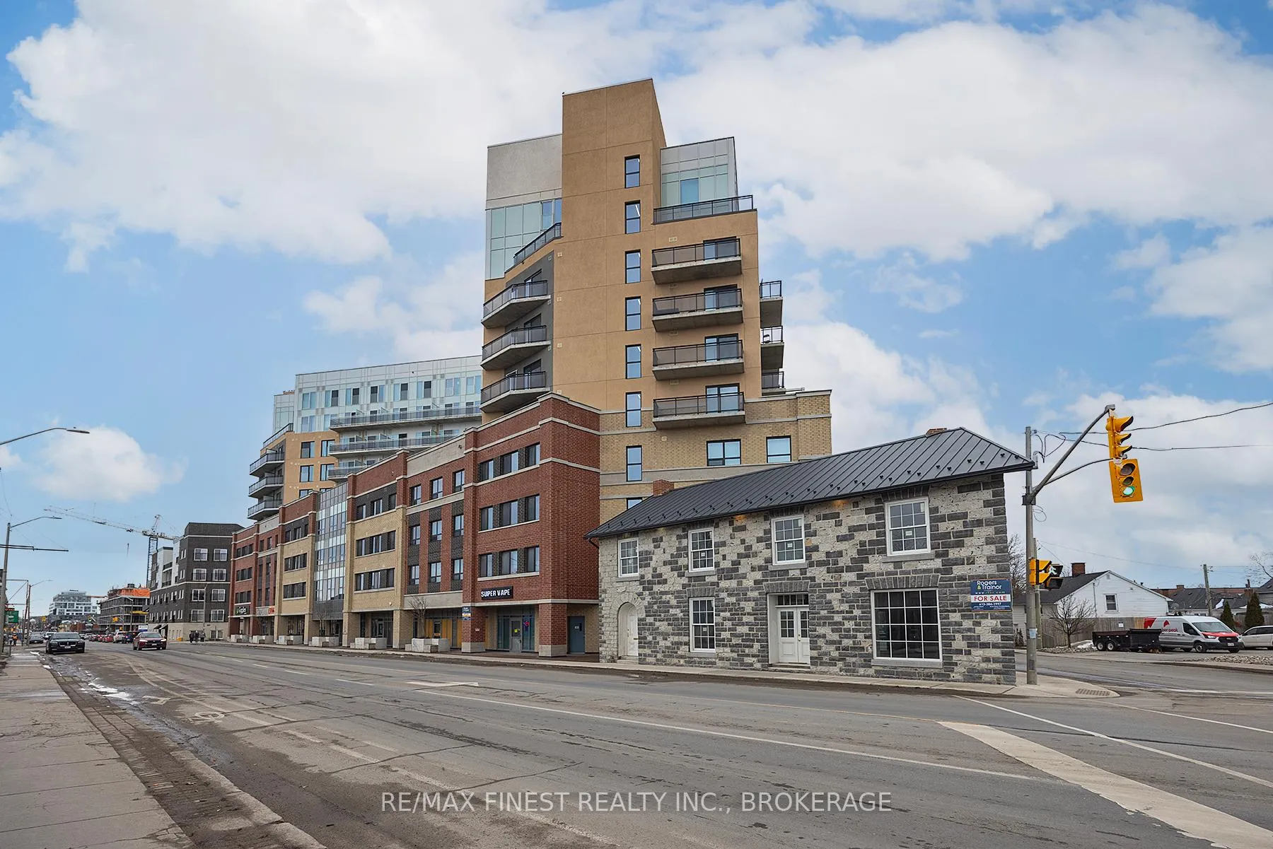Photo 3 of Unit 930, 652 Princess Street, Kingston, Central City East — HOMEH
