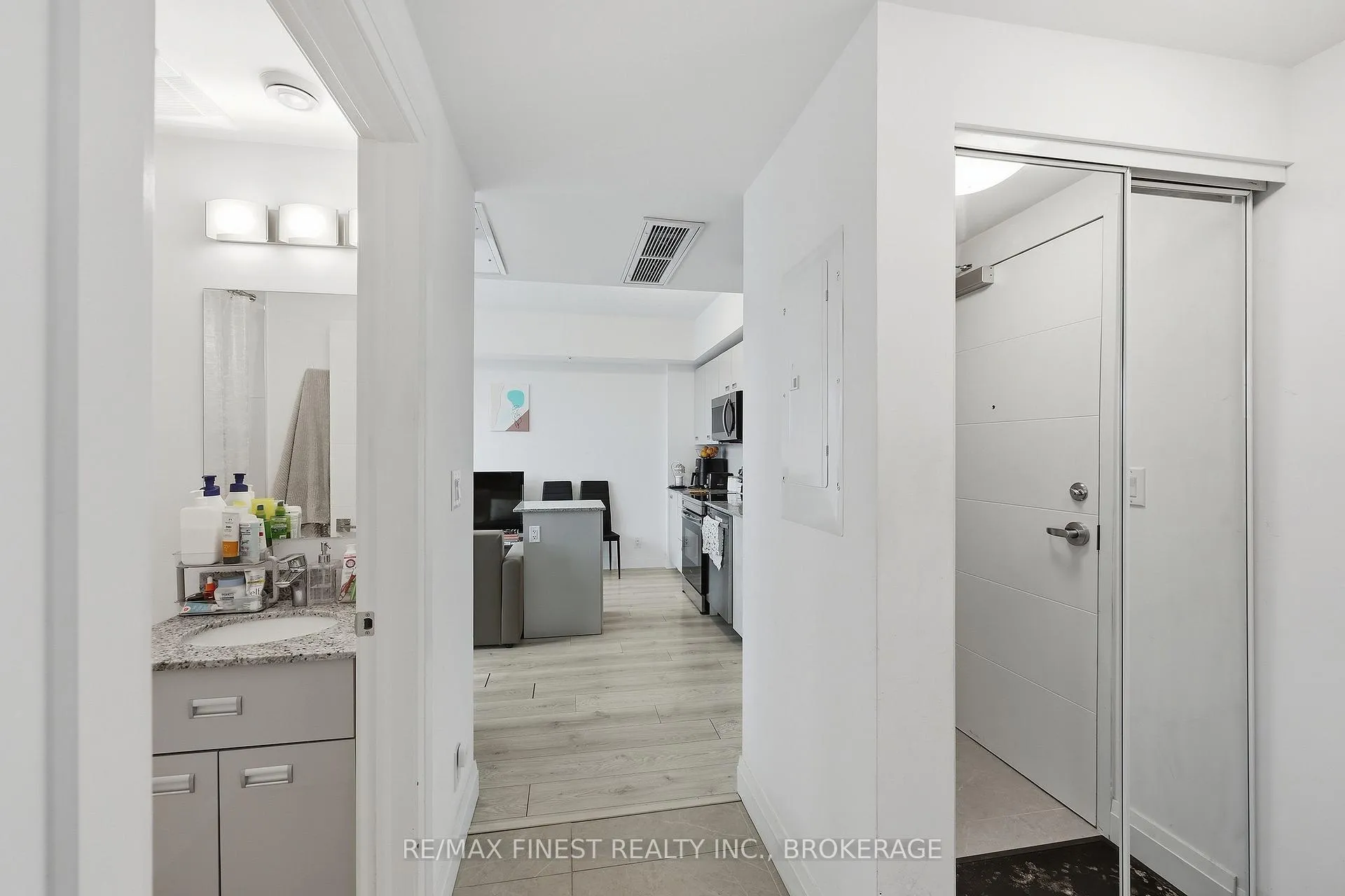 Photo 23 of Unit 930, 652 Princess Street, Kingston, Central City East — HOMEH