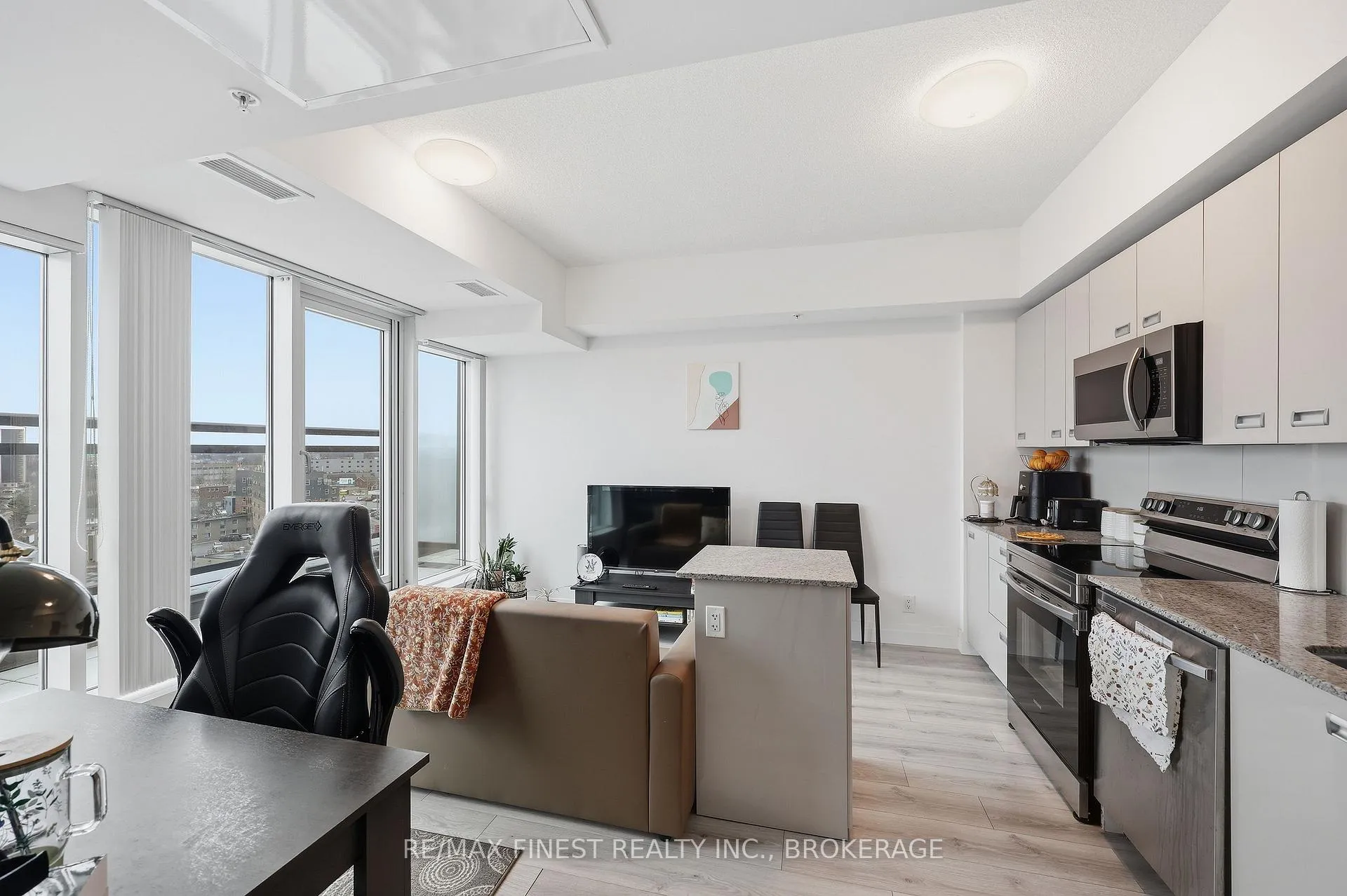 Photo 25 of Unit 930, 652 Princess Street, Kingston, Central City East — HOMEH